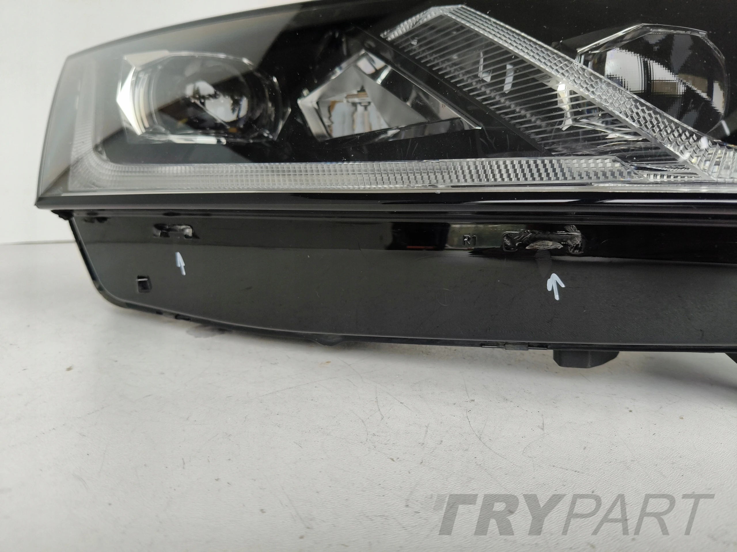 RIGHT HEADLIGHT LAMP SKODA OCTAVIA IV 4 5E3 20- FULL LED