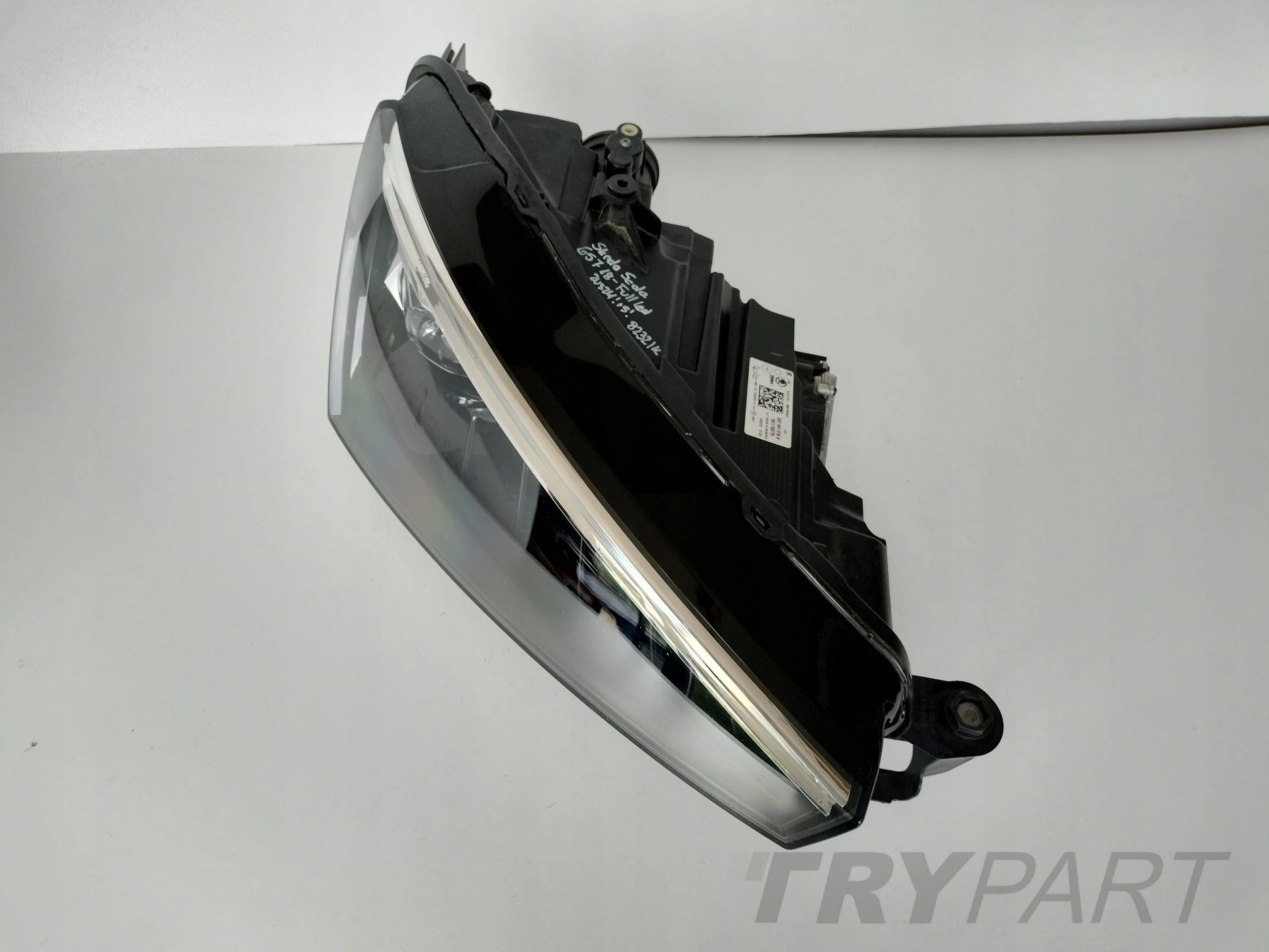 RIGHT HEADLIGHT LAMP SKODA SCALA 657 18- FULL LED