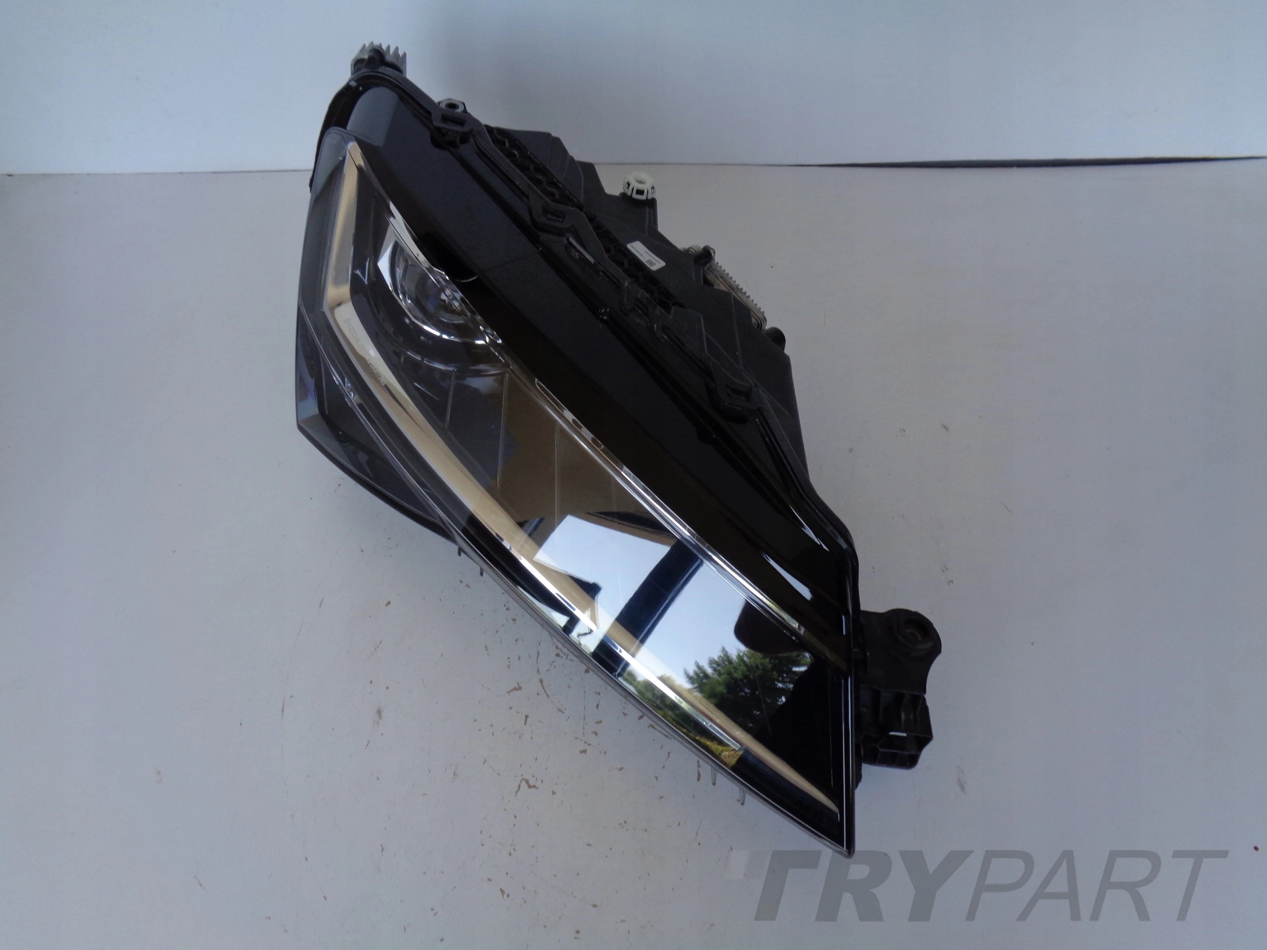 RIGHT HEADLIGHT LAMP SKODA SUPERB III 3V 19- FACELIFT FULL LED