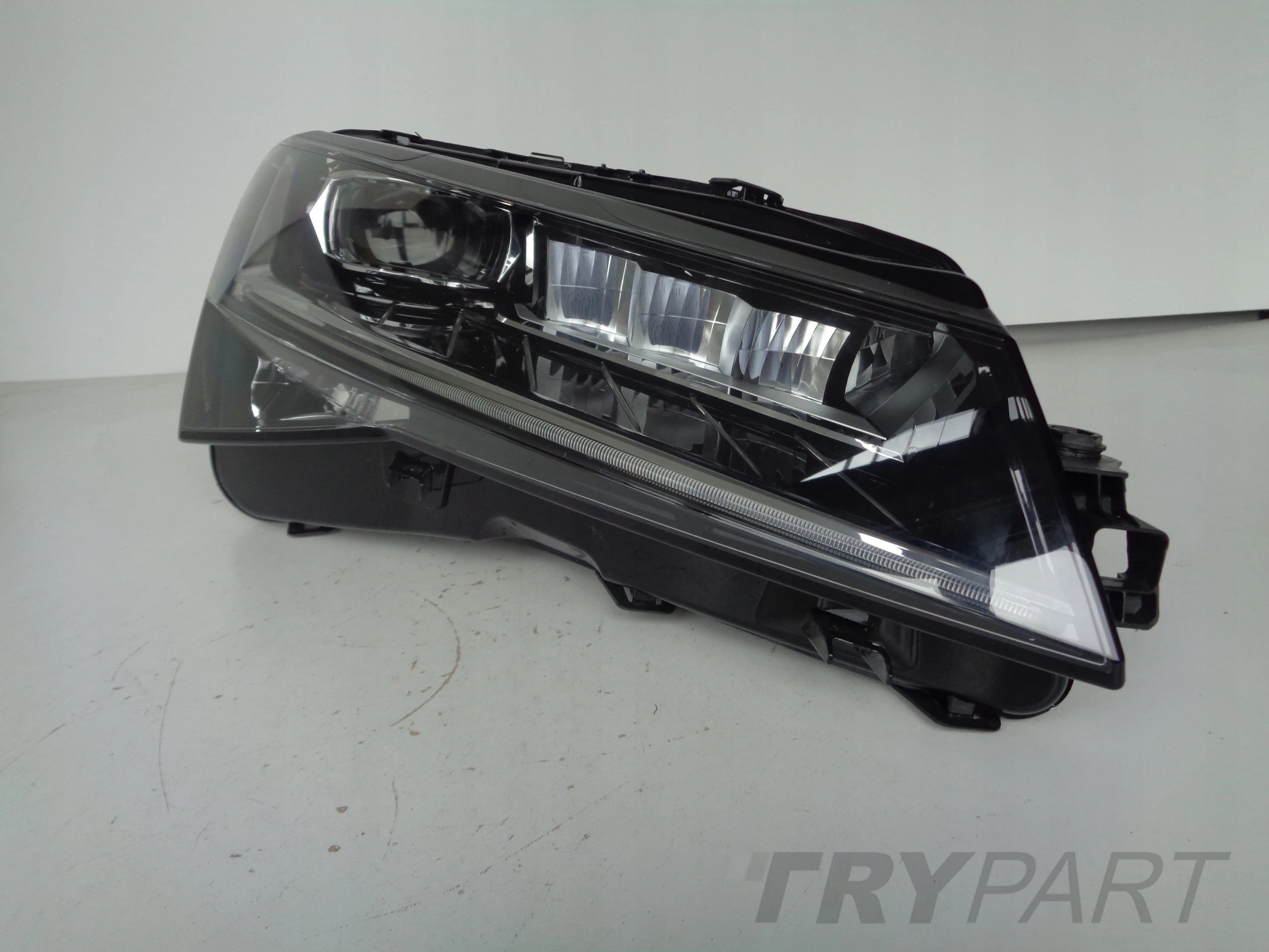 RIGHT HEADLIGHT LAMP SKODA SUPERB III 3V 3V0 19- FACELIFT FULL LED