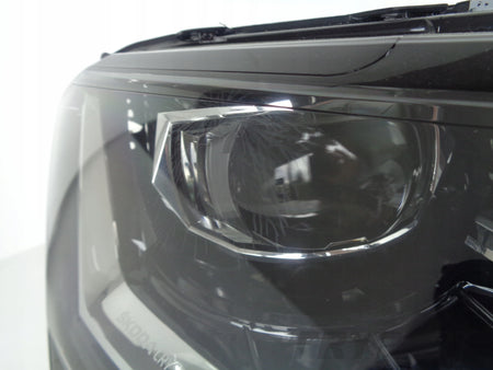 RIGHT HEADLIGHT LAMP SKODA SUPERB III 3V 3V0 19- FACELIFT FULL LED