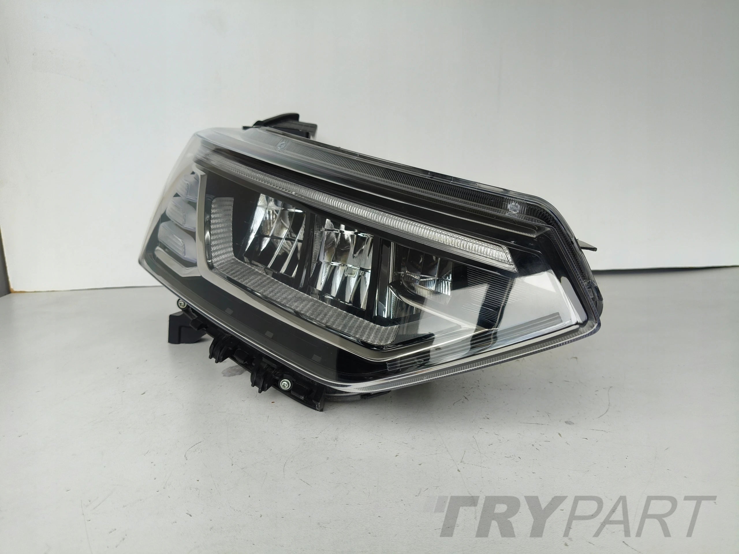 RIGHT HEADLIGHT LAMP SSANGYONG KORANDO LIFT FULL LED