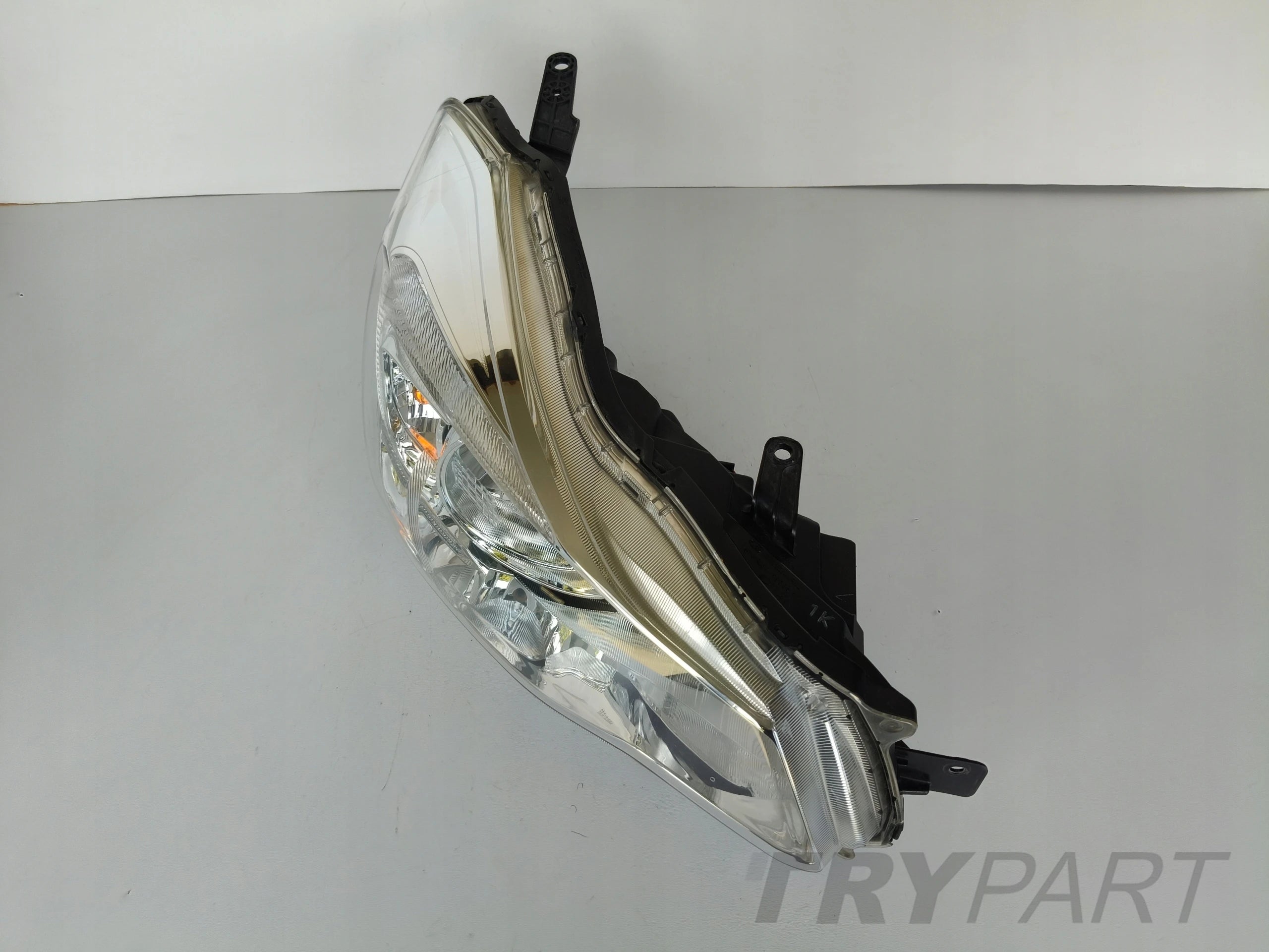 RIGHT HEADLIGHT LAMP SUBARU XV 11-