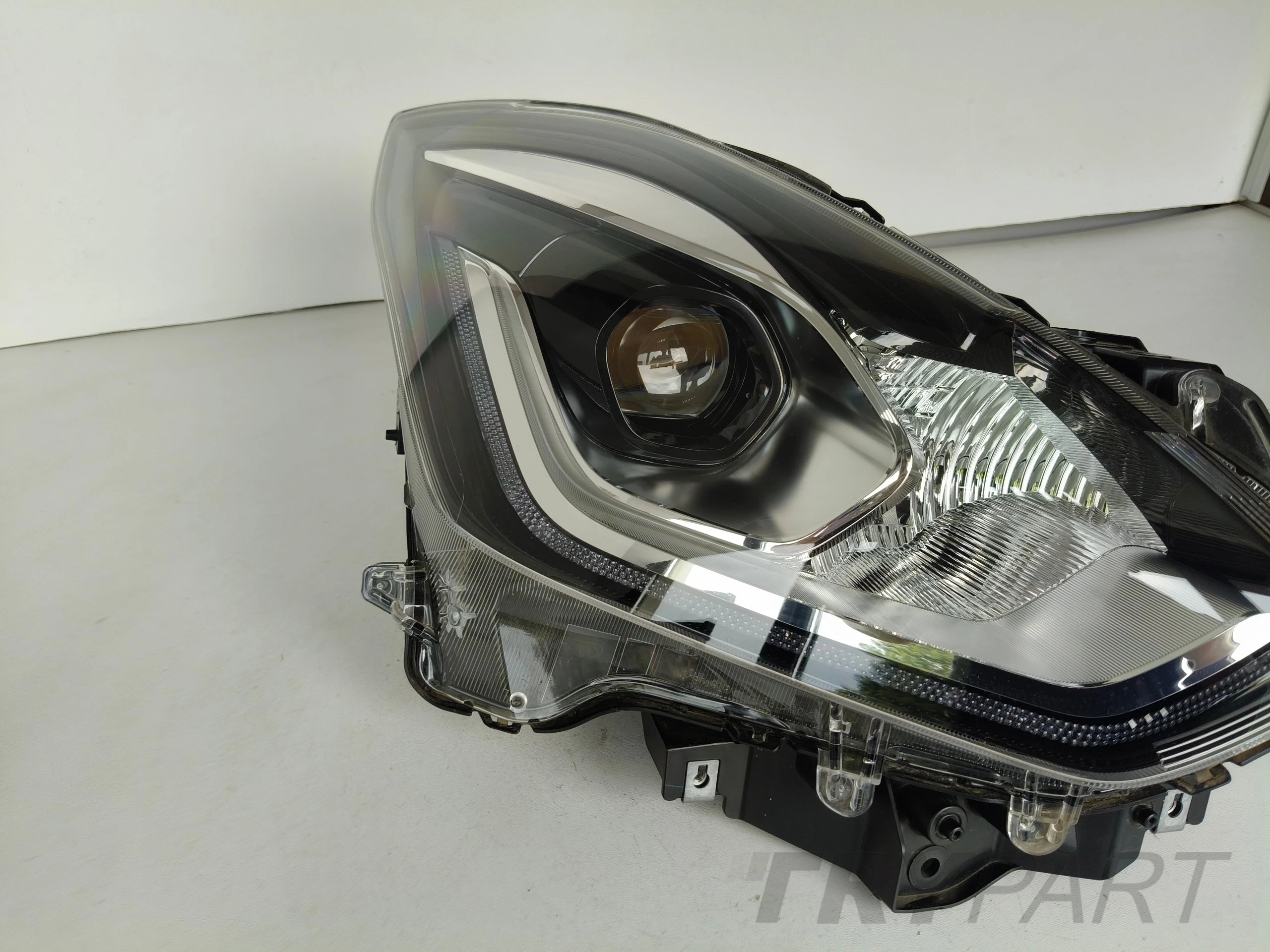 RIGHT HEADLIGHT LAMP SUZUKI SWIFT MK8 17- FULL LED