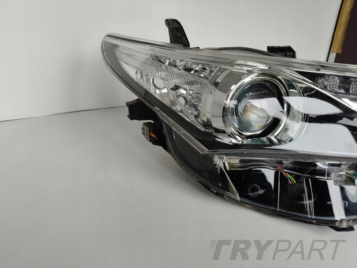 RIGHT HEADLIGHT LAMP TOYOTA AURIS II 12-15 LED