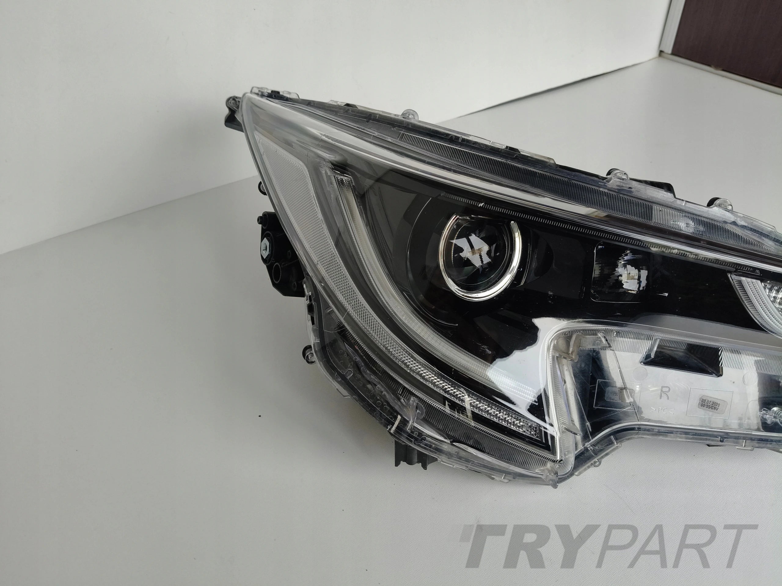 RIGHT HEADLIGHT LAMP TOYOTA COROLLA E21 FACELIFT FULL LED