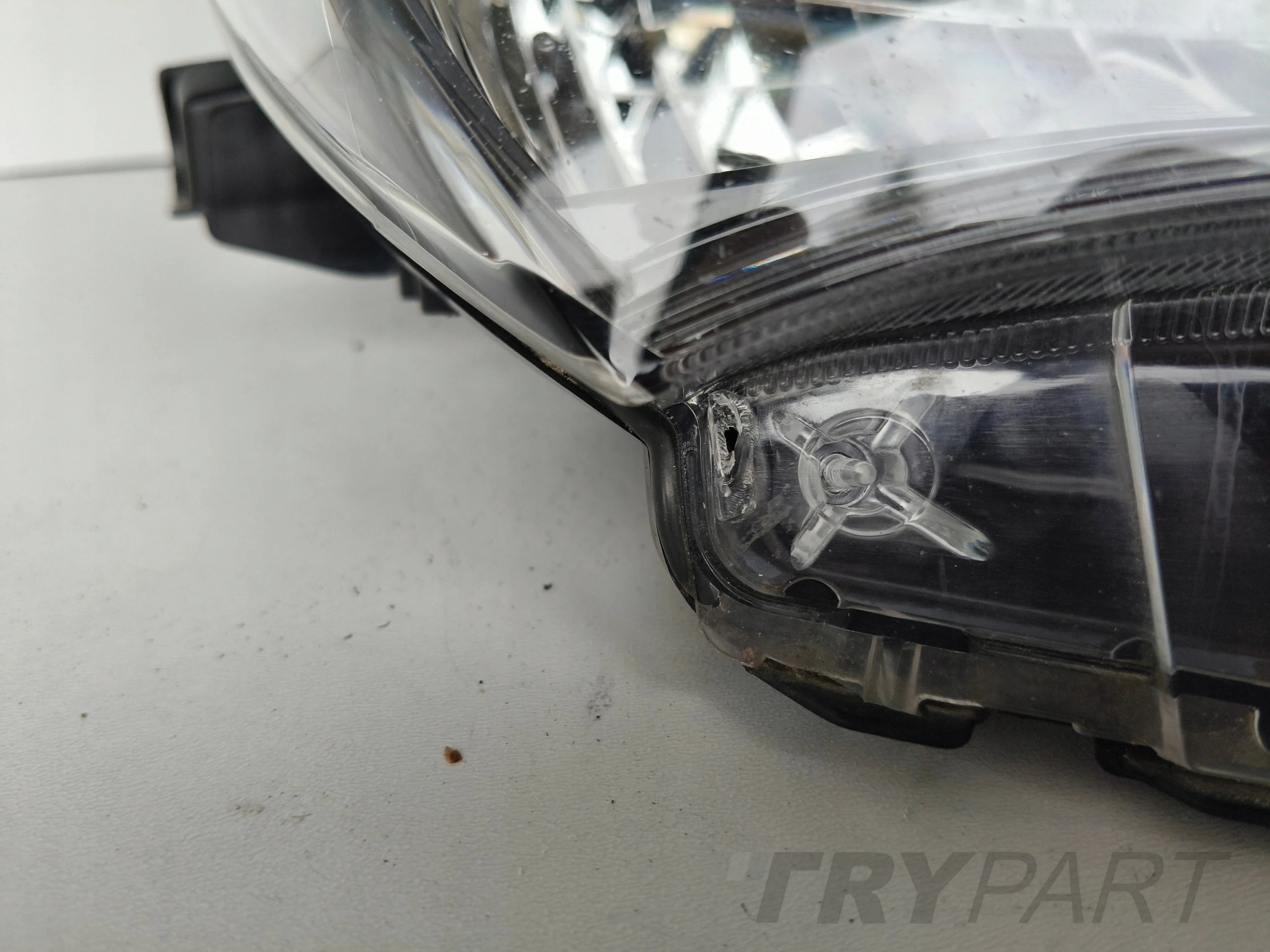 RIGHT HEADLIGHT LAMP TOYOTA YARIS III 17- FACELIFT