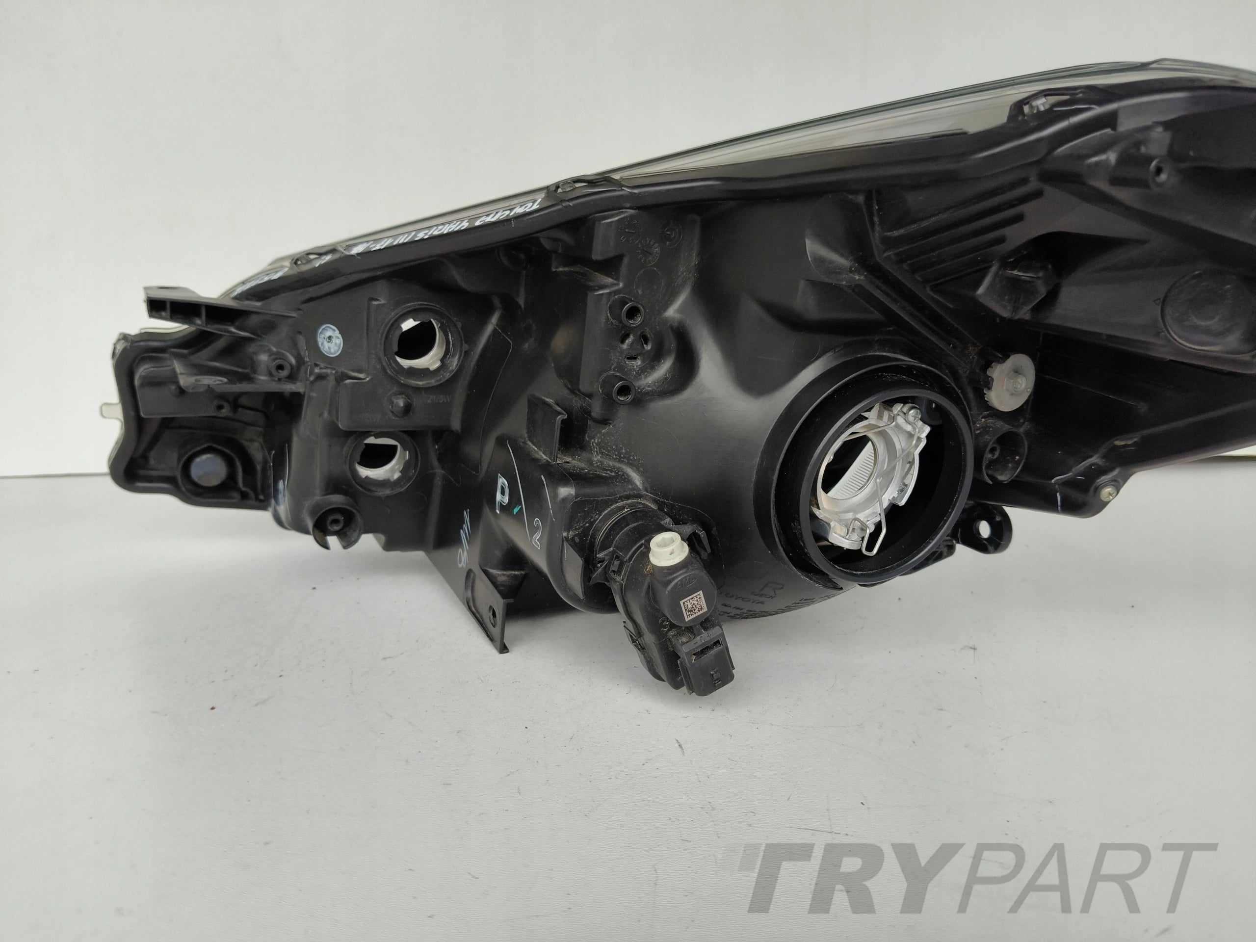 RIGHT HEADLIGHT LAMP TOYOTA YARIS III 17- FACELIFT
