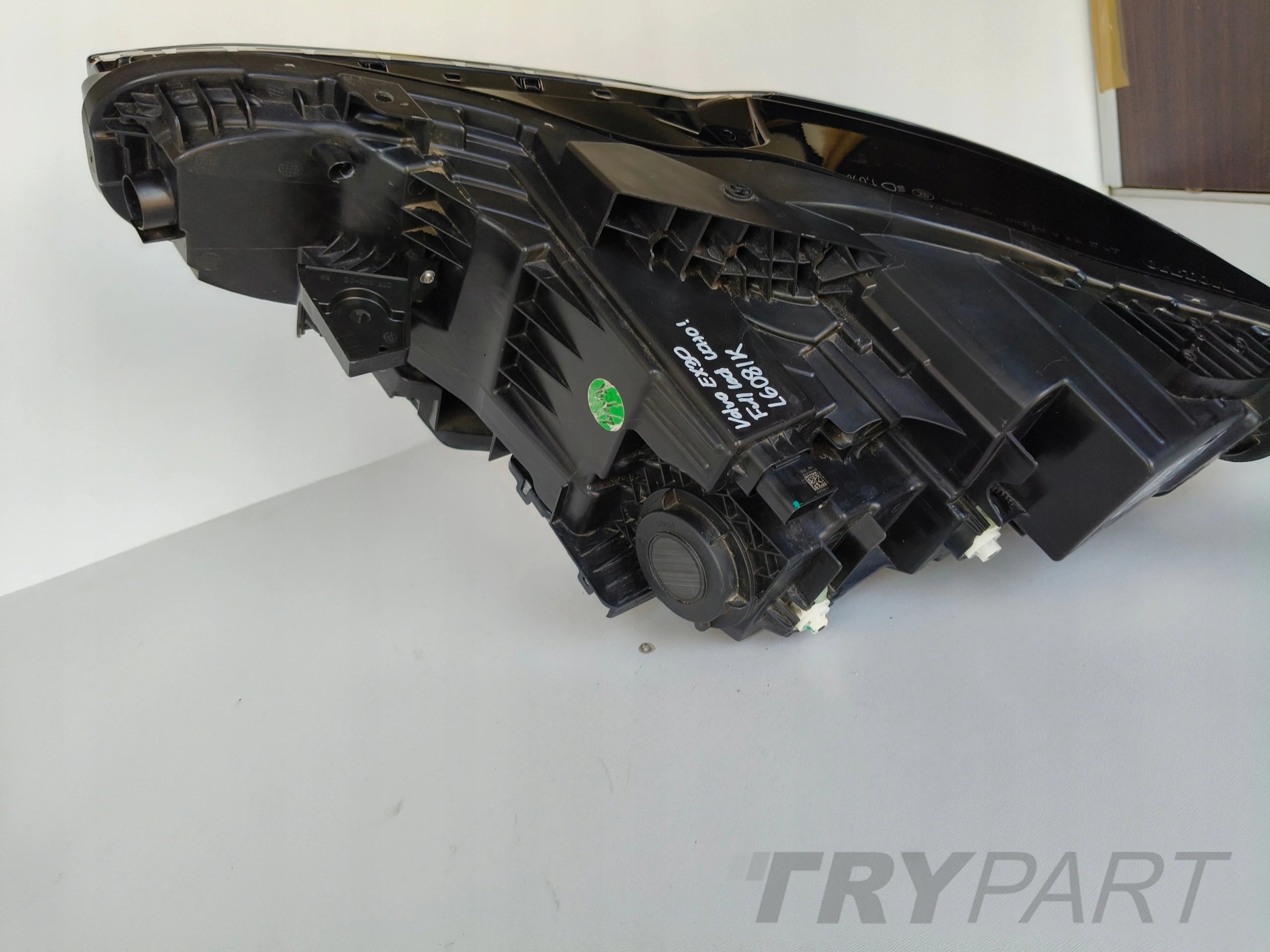 RIGHT HEADLIGHT LAMP VOLVO EX30 23- FULL LED