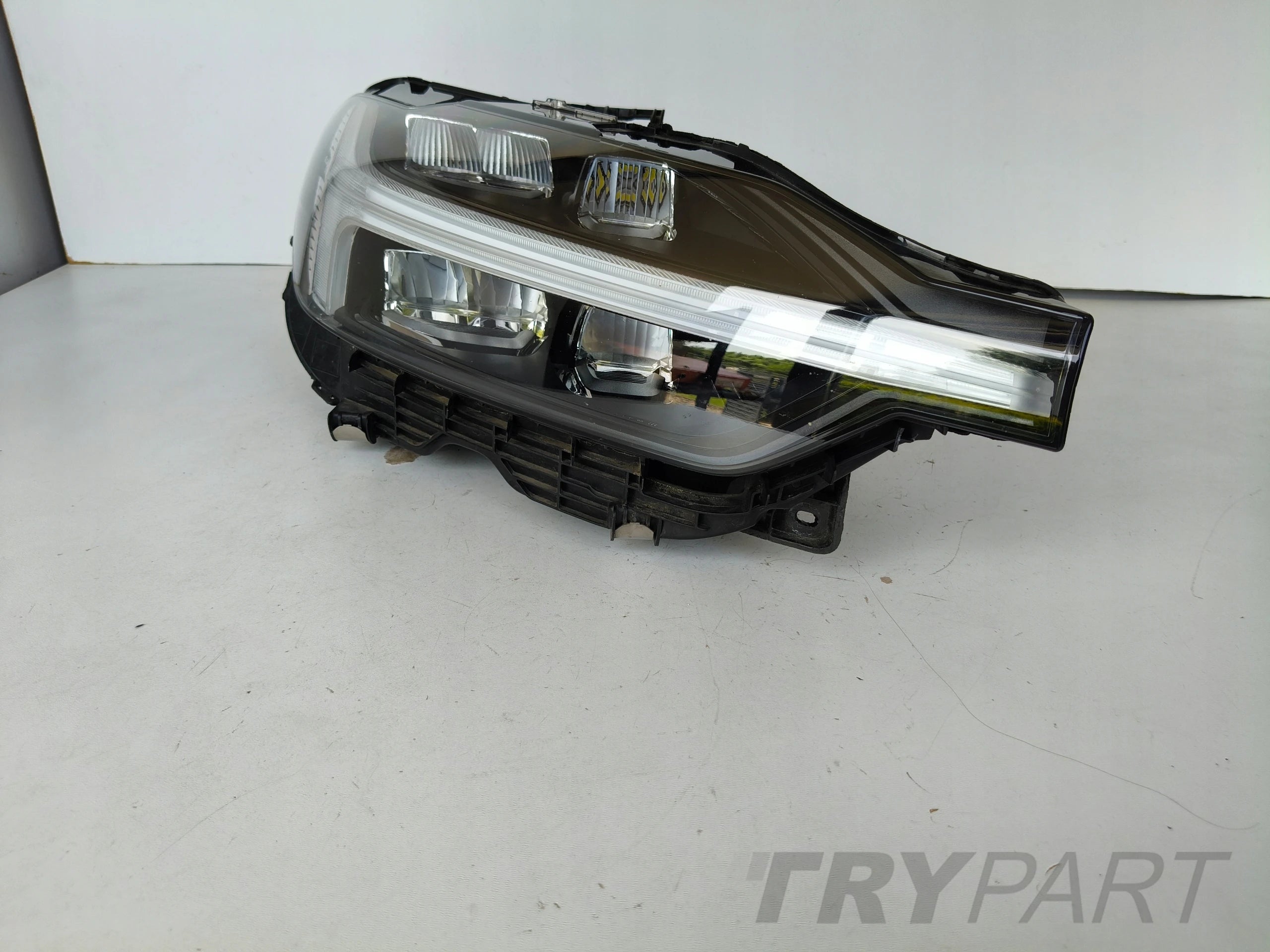 RIGHT HEADLIGHT LAMP VOLVO XC60 II 21- FACELIFT FULL LED