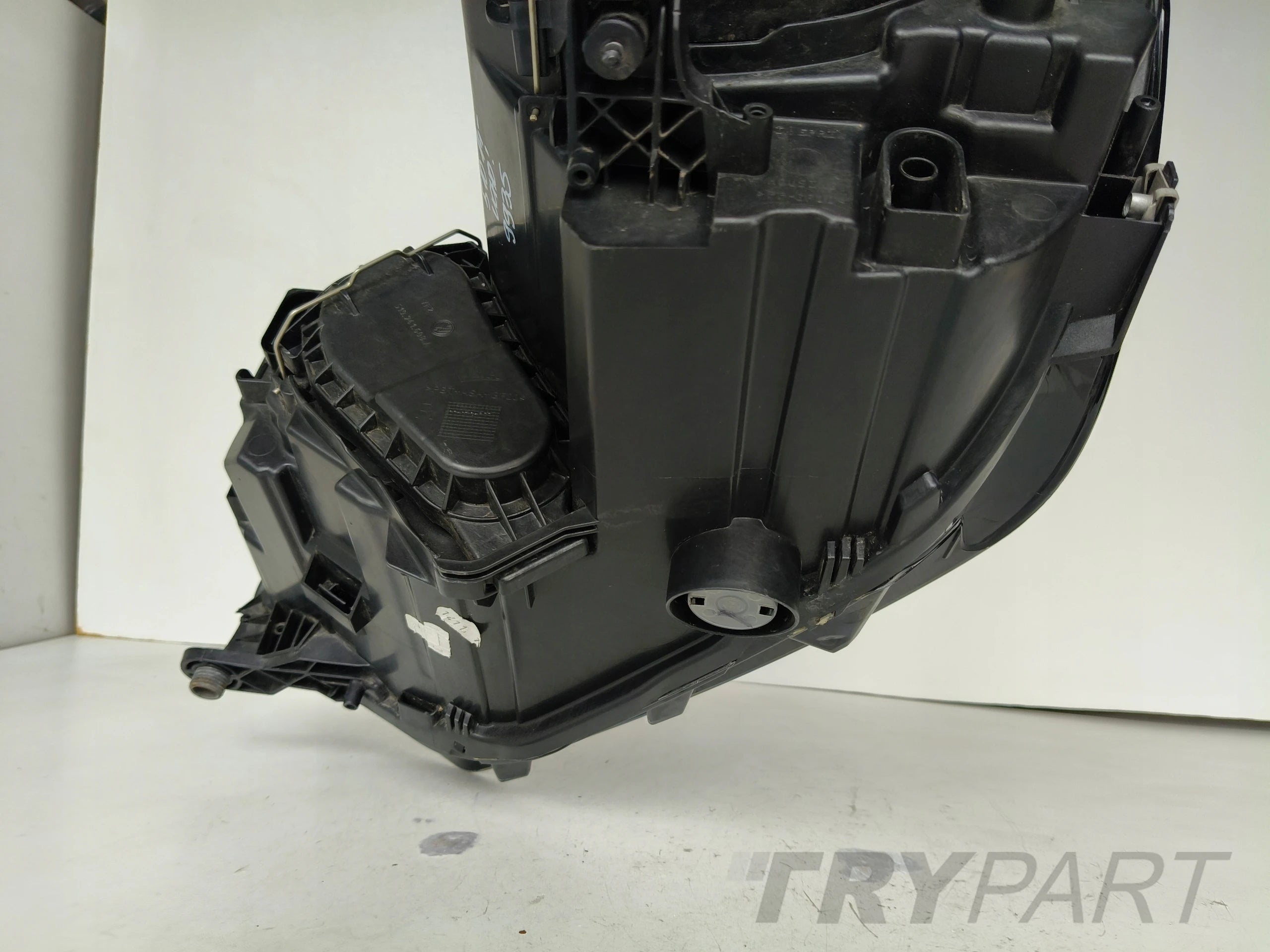 RIGHT HEADLIGHT LAMP VW GOLF SPORTSVAN 510 14-
