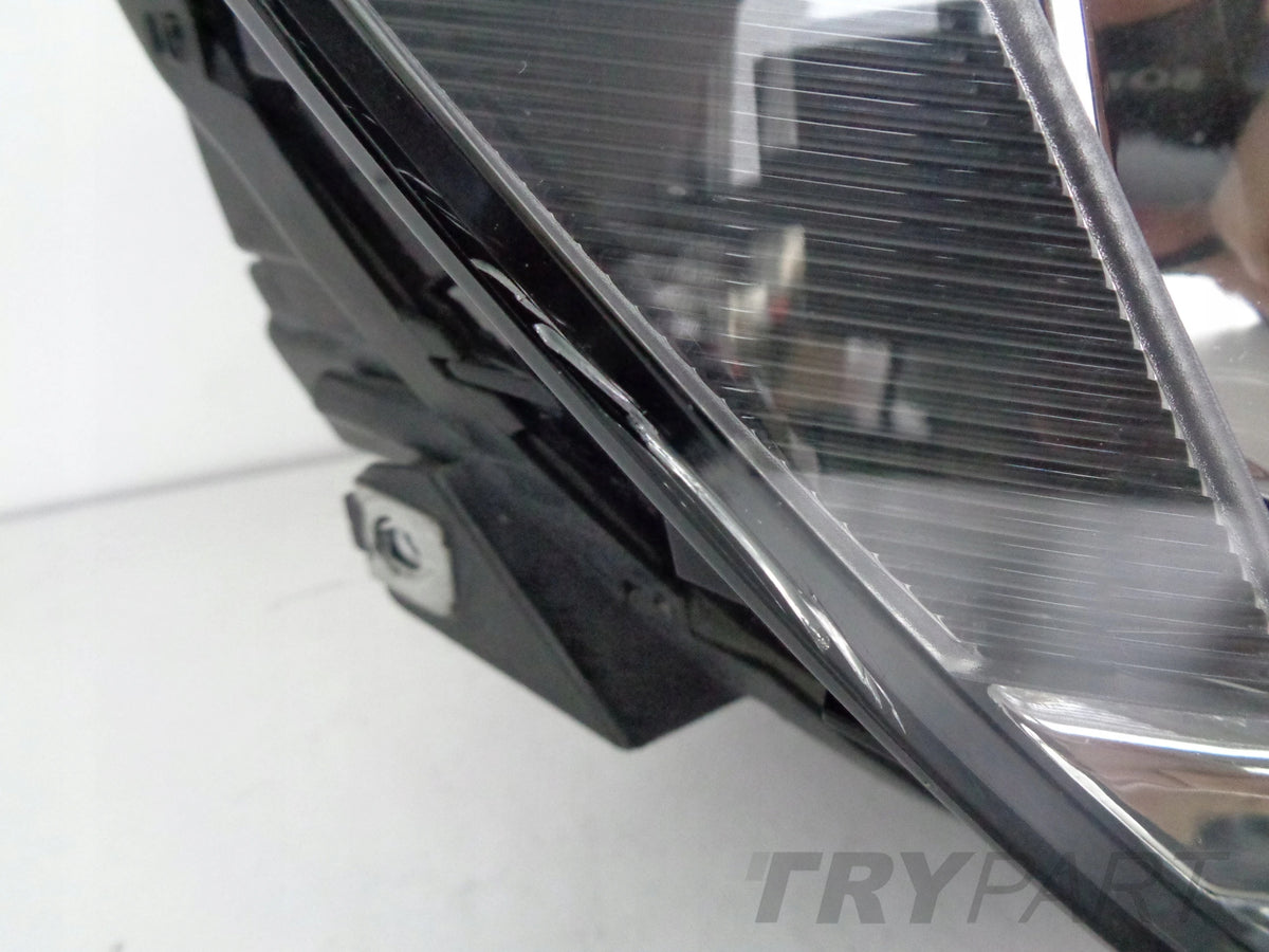 RIGHT HEADLIGHT LAMP VW GOLF SPORTSVAN 510 14-