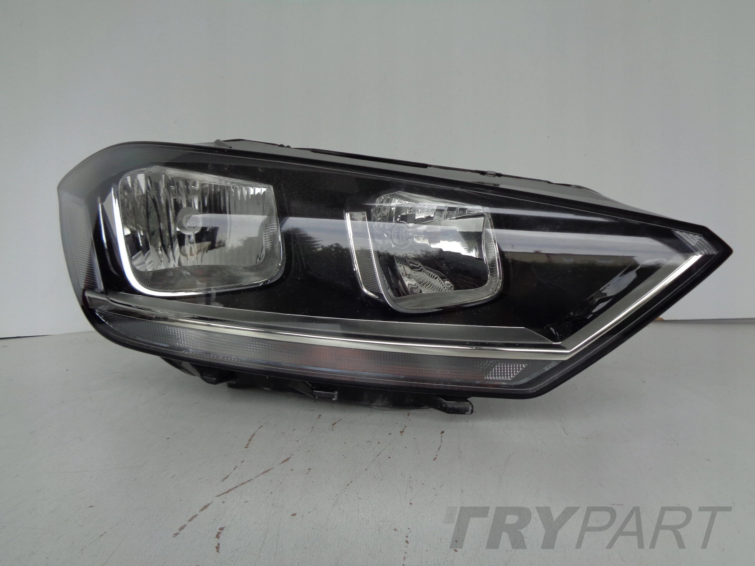 RIGHT HEADLIGHT LAMP VW GOLF SPORTSVAN 510 14-