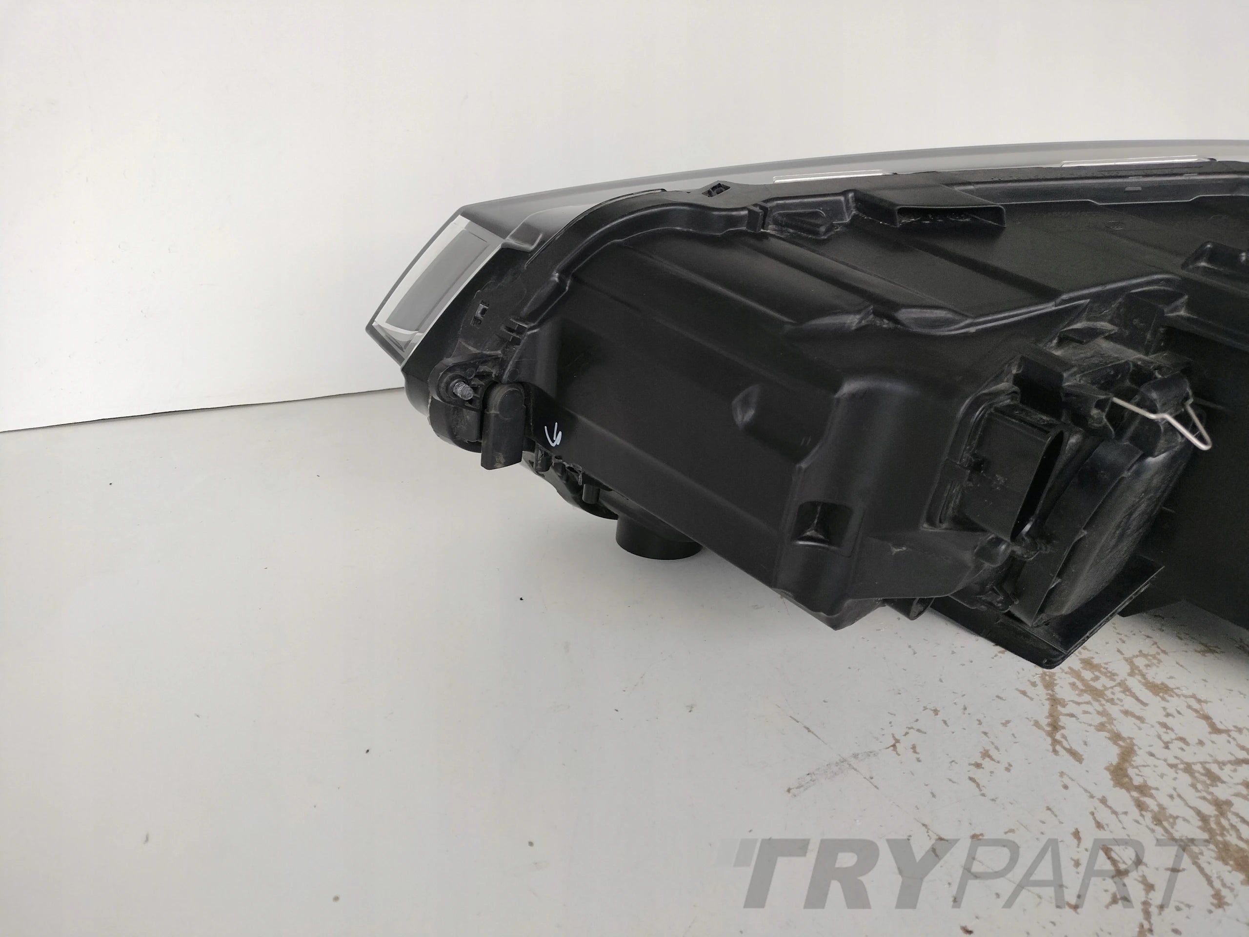 RIGHT HEADLIGHT LAMP VW GOLF SPORTSVAN 510 17- FACELIFT LED