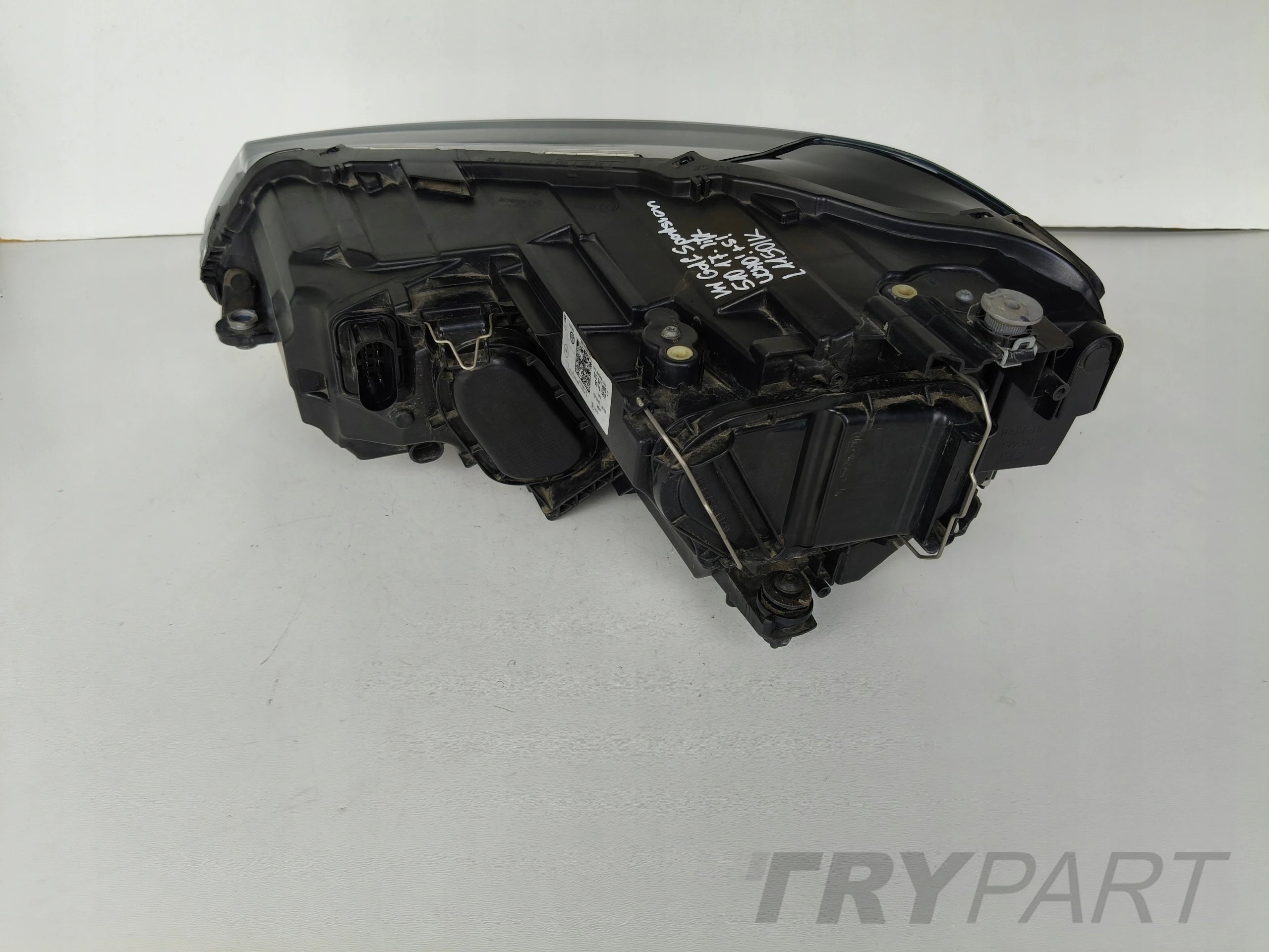 RIGHT HEADLIGHT LAMP VW GOLF SPORTSVAN 510 17- FACELIFT LED