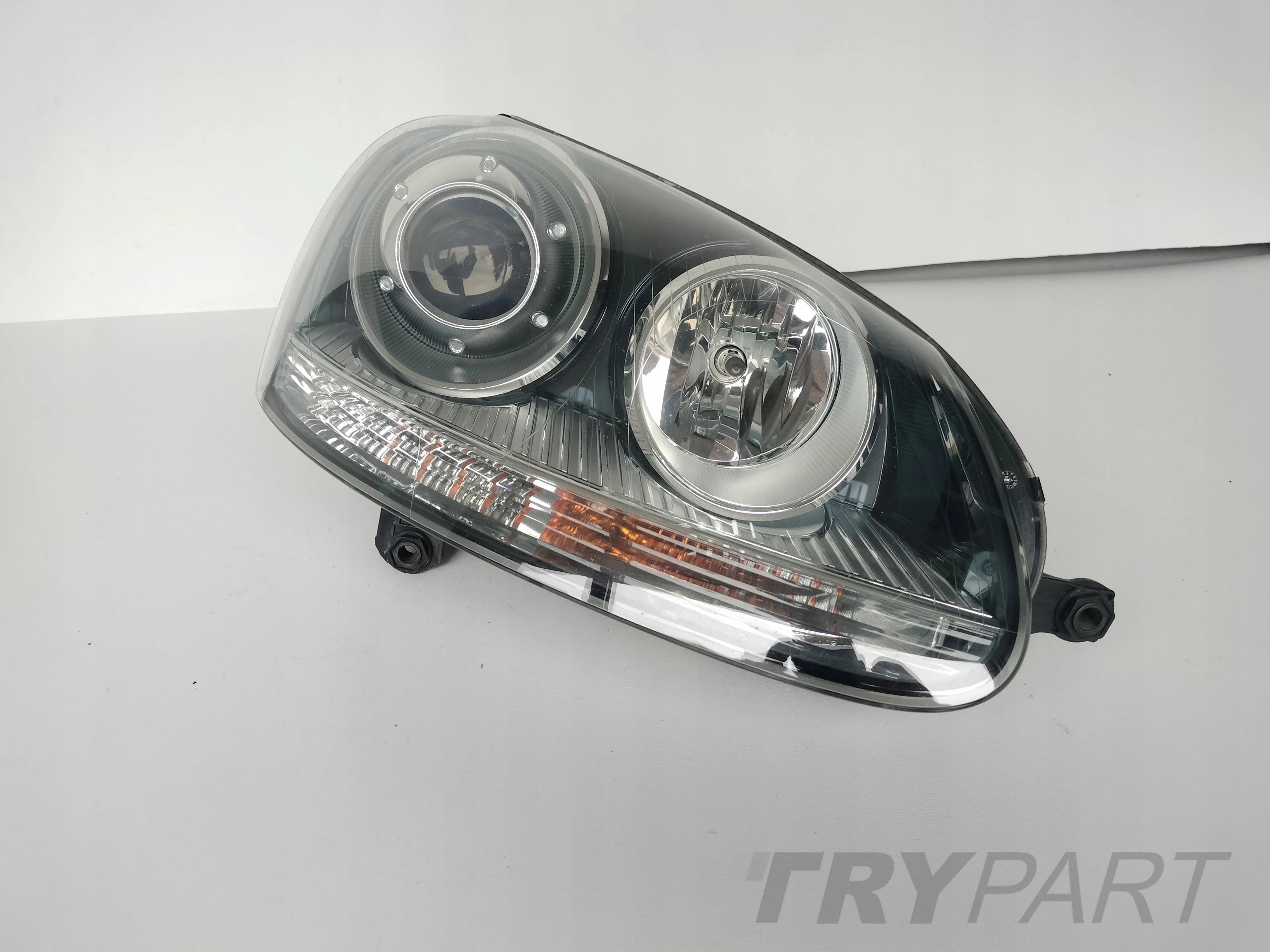 RIGHT HEADLIGHT LAMP VW GOLF V 5 1K 1K0 03- XENON