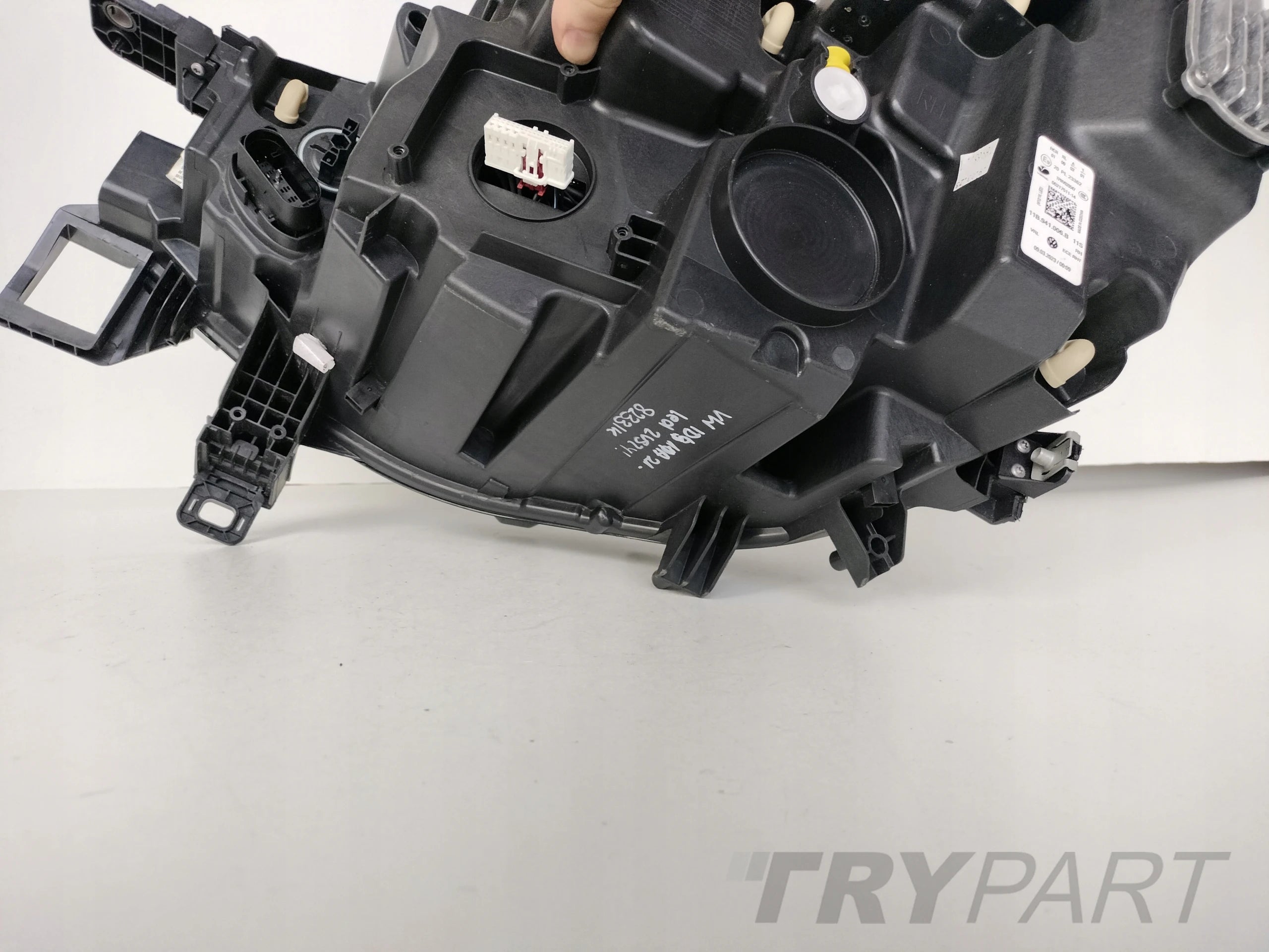 RIGHT HEADLIGHT LAMP VW ID4 11A 21- FULL LED