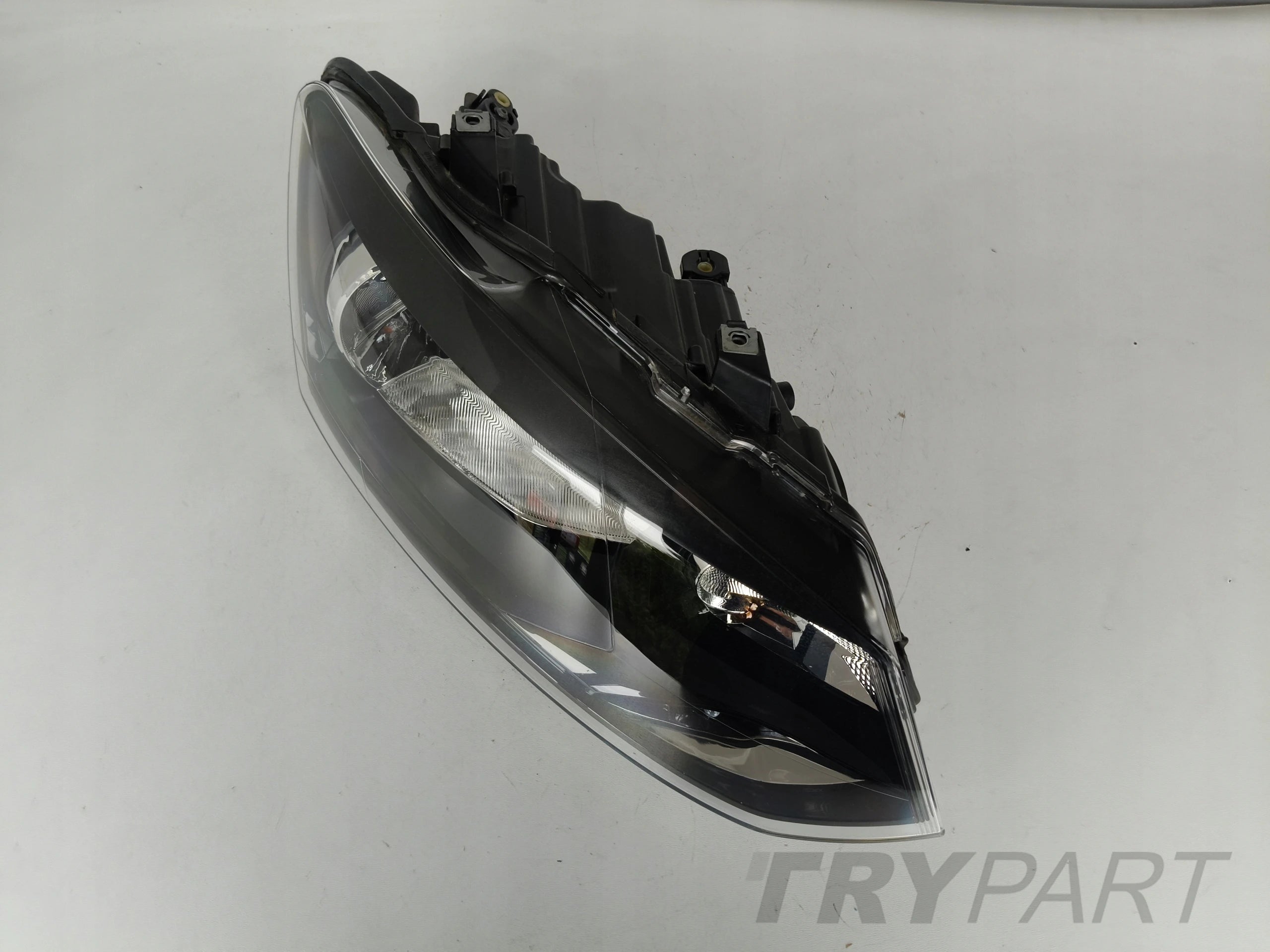 RIGHT HEADLIGHT LAMP VW POLO 6R 6R0 09-14 1-CHAMBER