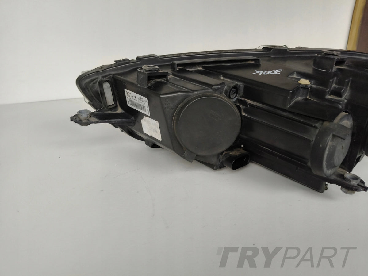 RIGHT HEADLIGHT LAMP VW SCIROCCO 1K8 08- XENON