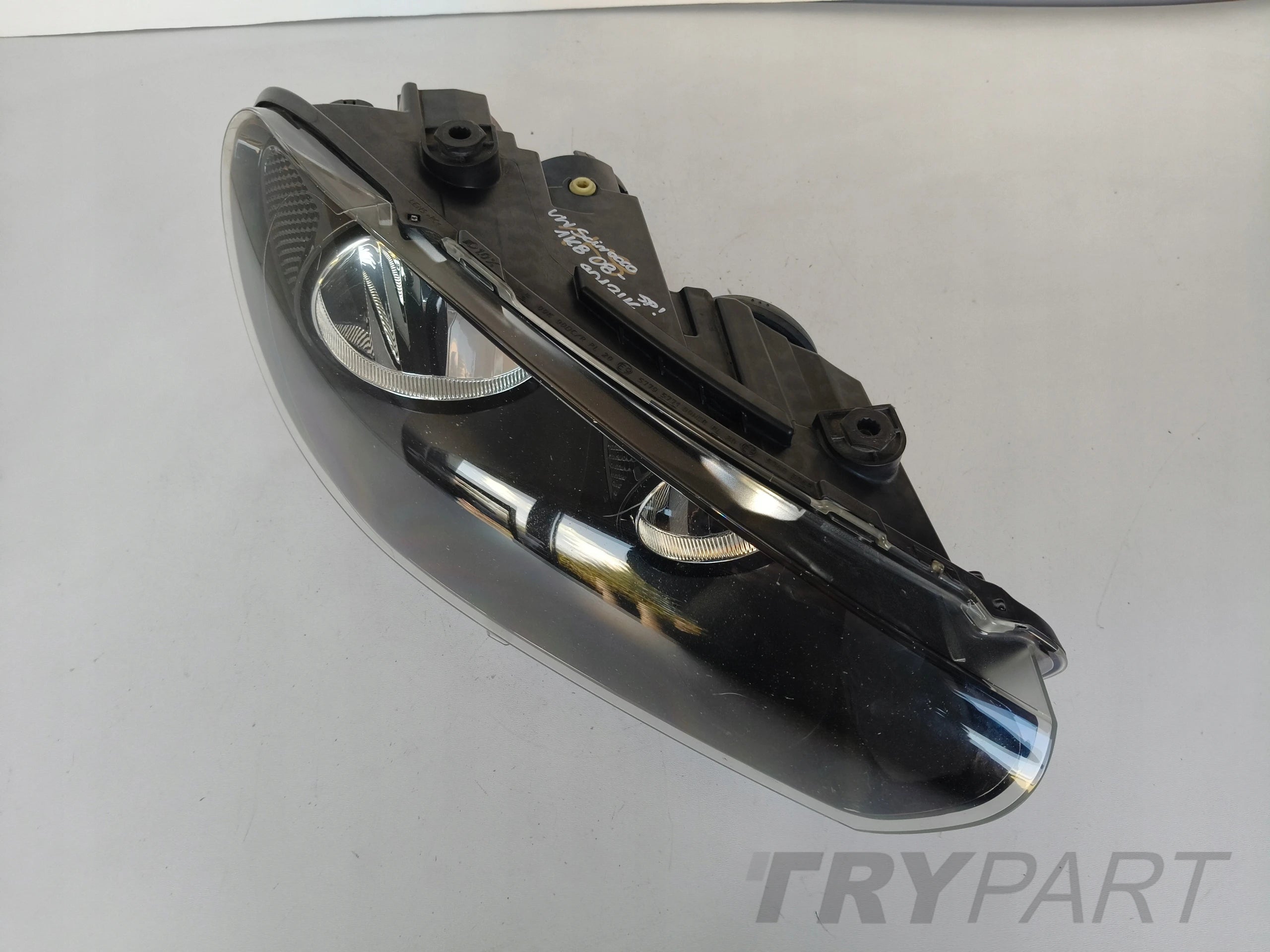 RIGHT HEADLIGHT LAMP VW SCIROCCO 1K8 08-