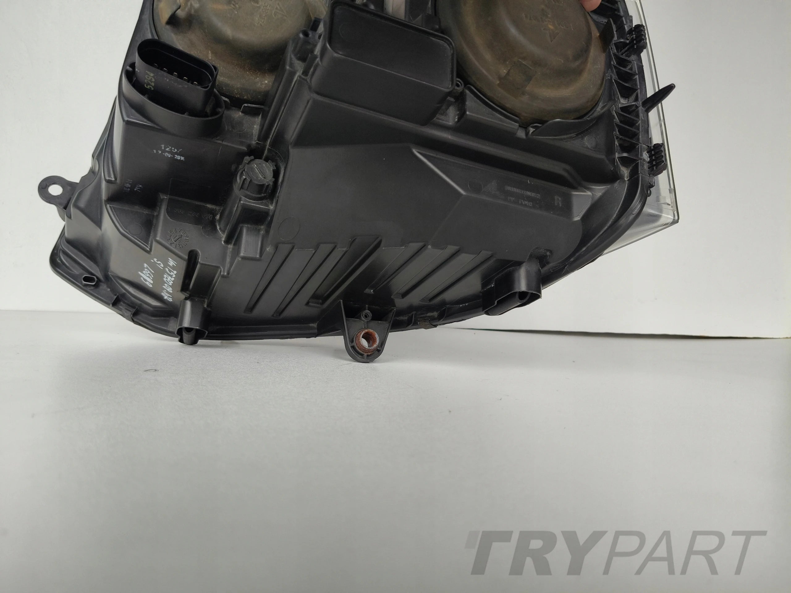 RIGHT HEADLIGHT LAMP VW T5 7E 7E0 09- LIFT