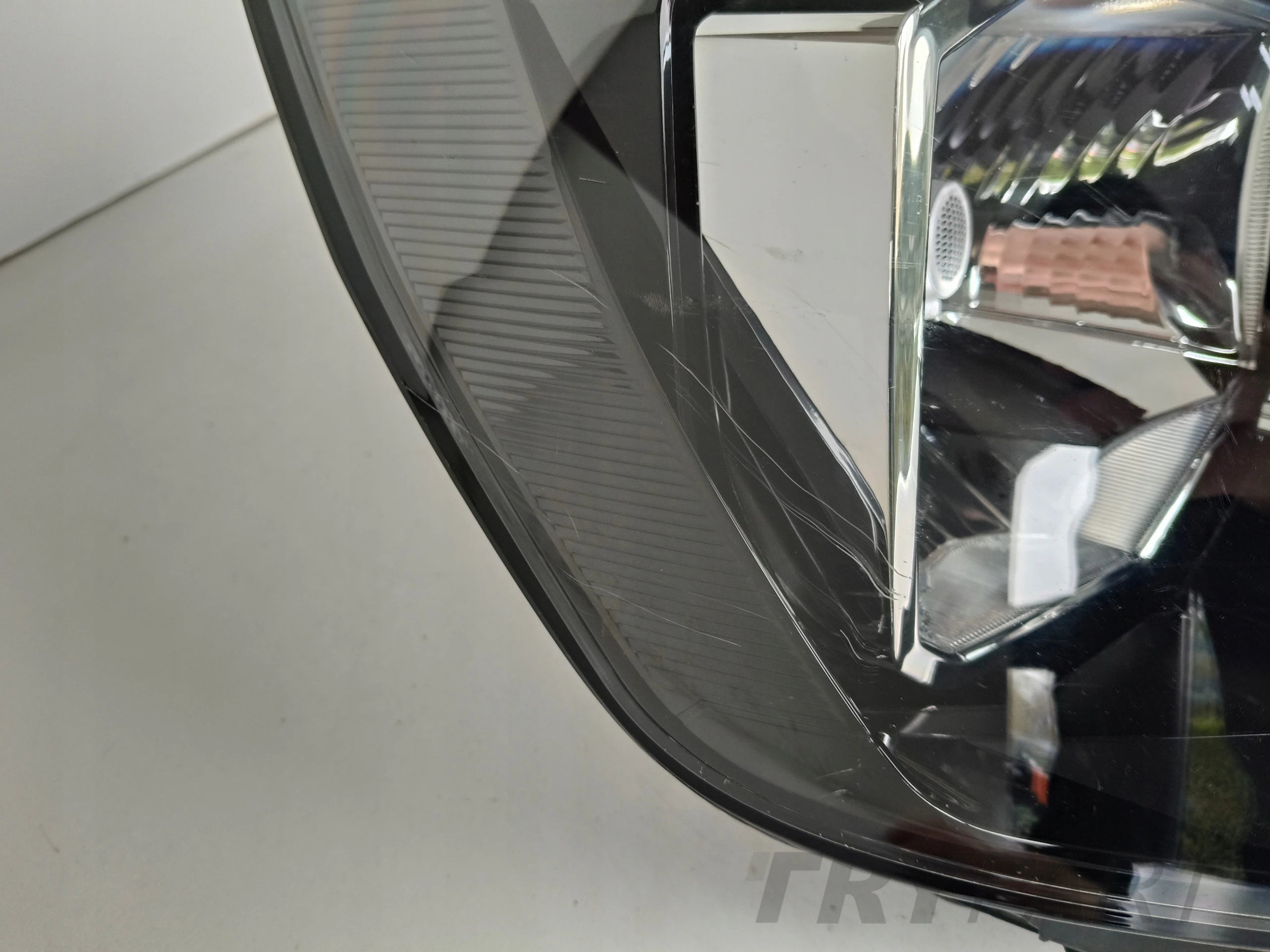 RIGHT HEADLIGHT LAMP VW T6 7E 7E0 15-