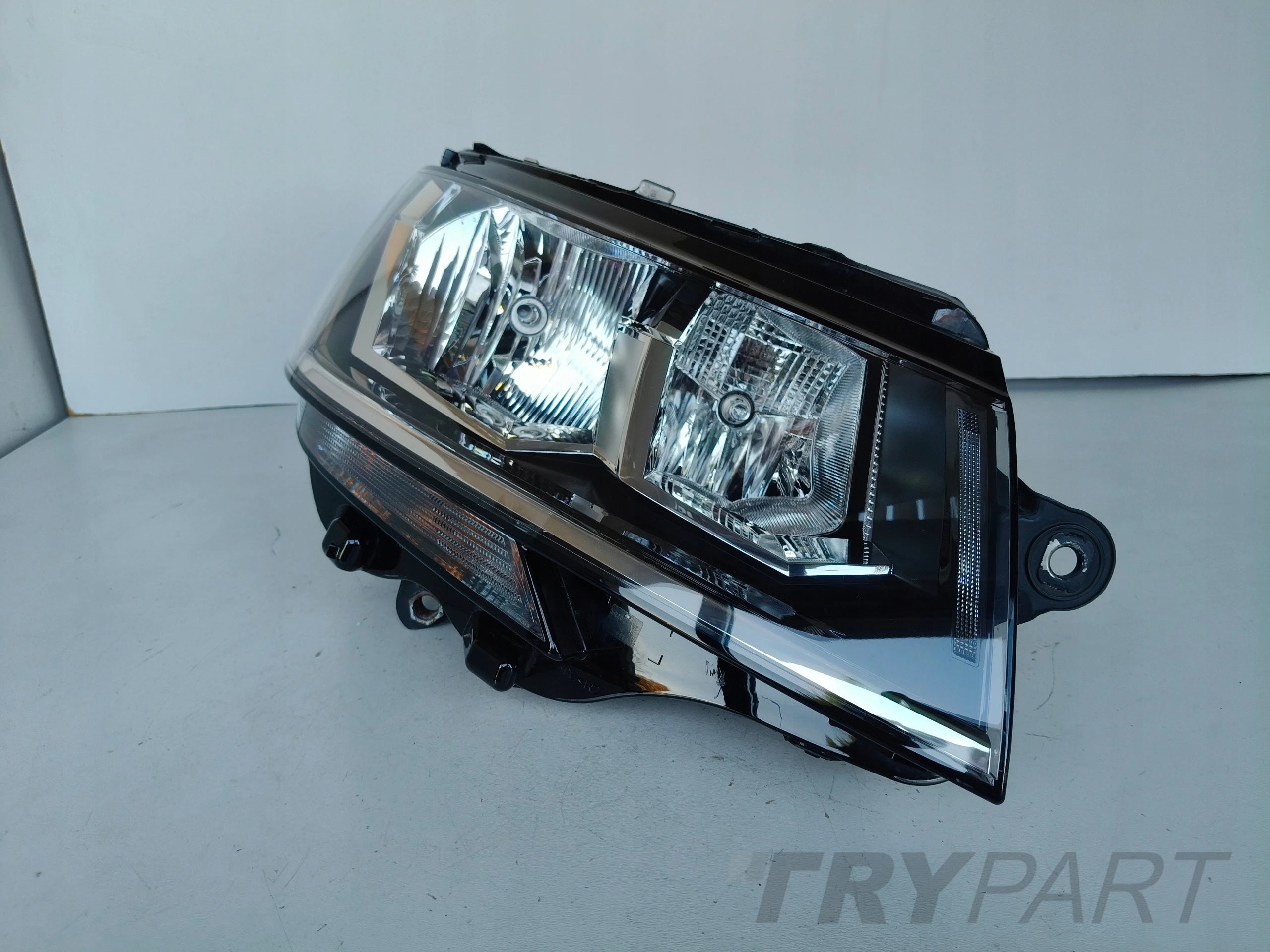RIGHT HEADLIGHT LAMP VW T6 T6.1 7L 7LA 19- LIFT