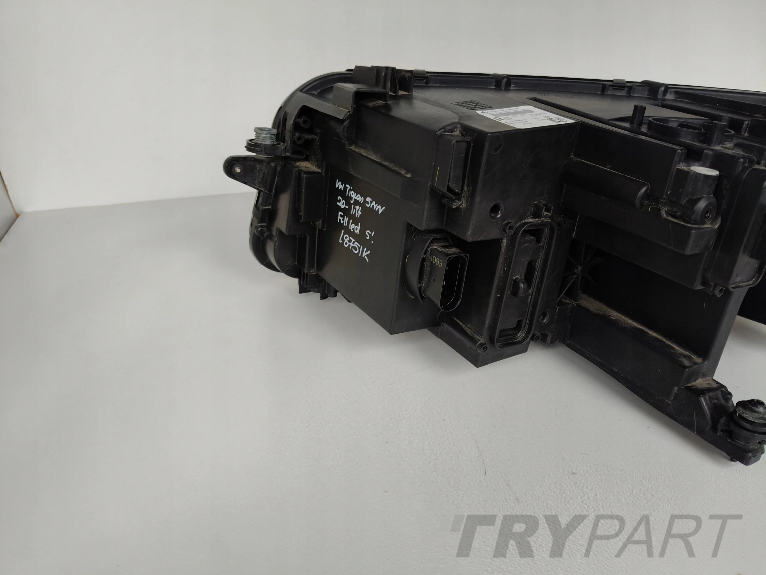 RIGHT HEADLIGHT LAMP VW TIGUAN 5NN ALLSPACE 20- LIFT FULL LED