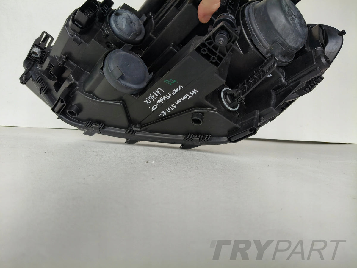 RIGHT HEADLIGHT LAMP VW TOURAN 5TA 16-