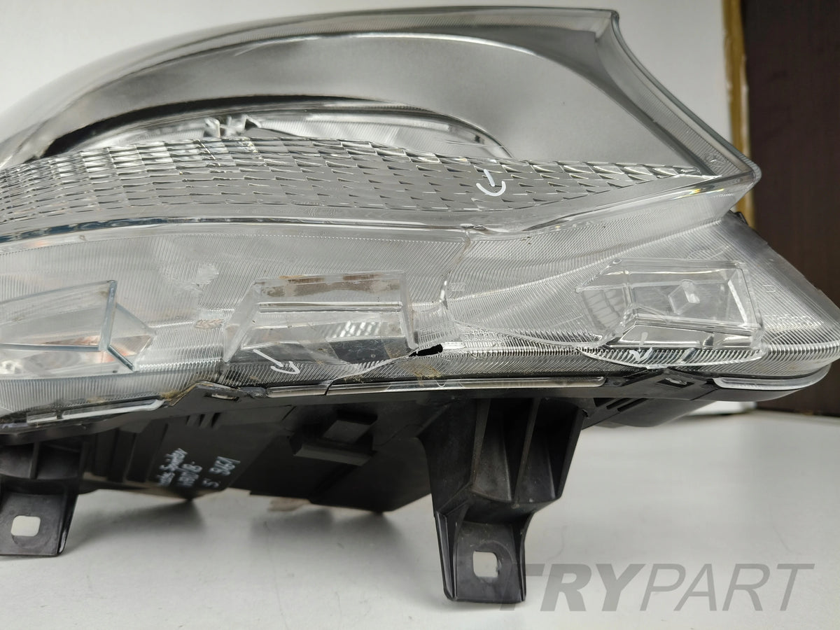 RIGHT HEADLIGHT MERCEDES SPRINTER W910 18-