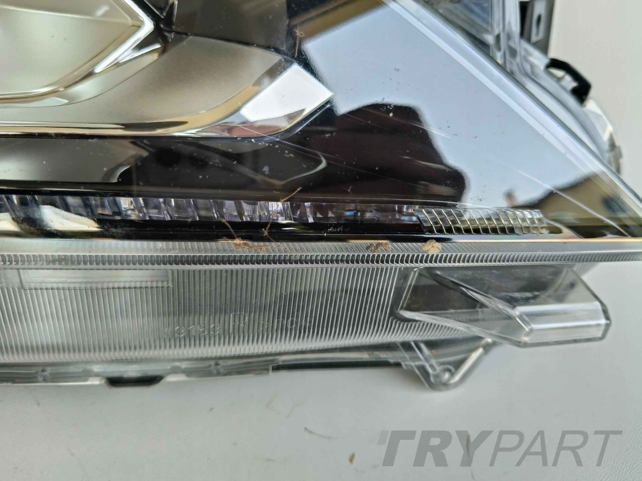 RIGHT HEADLIGHT MITSUBISHI ECLIPSE CROSS 17- LED