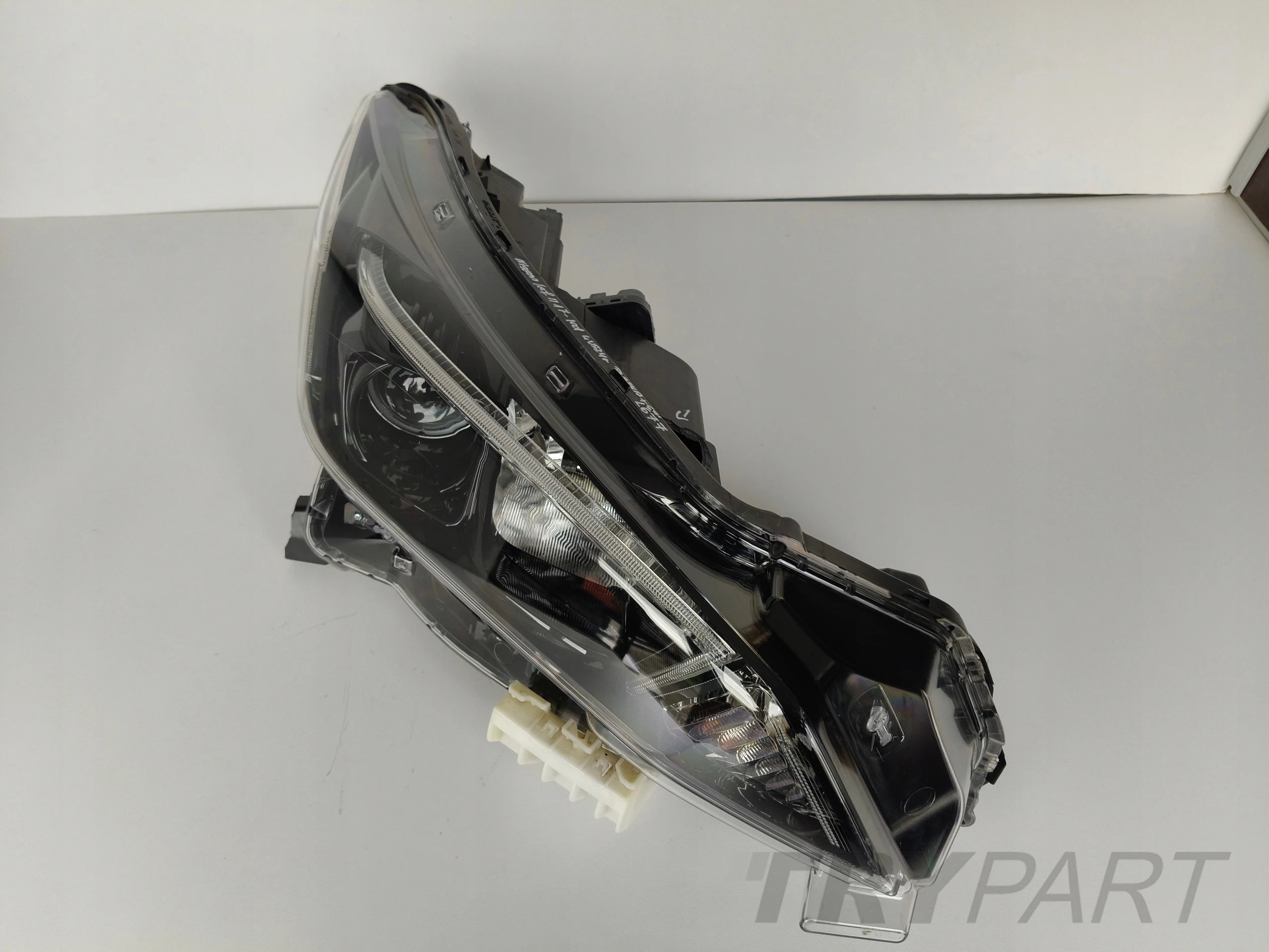 RIGHT HEADLIGHT NISSAN LEAF II 17- LED