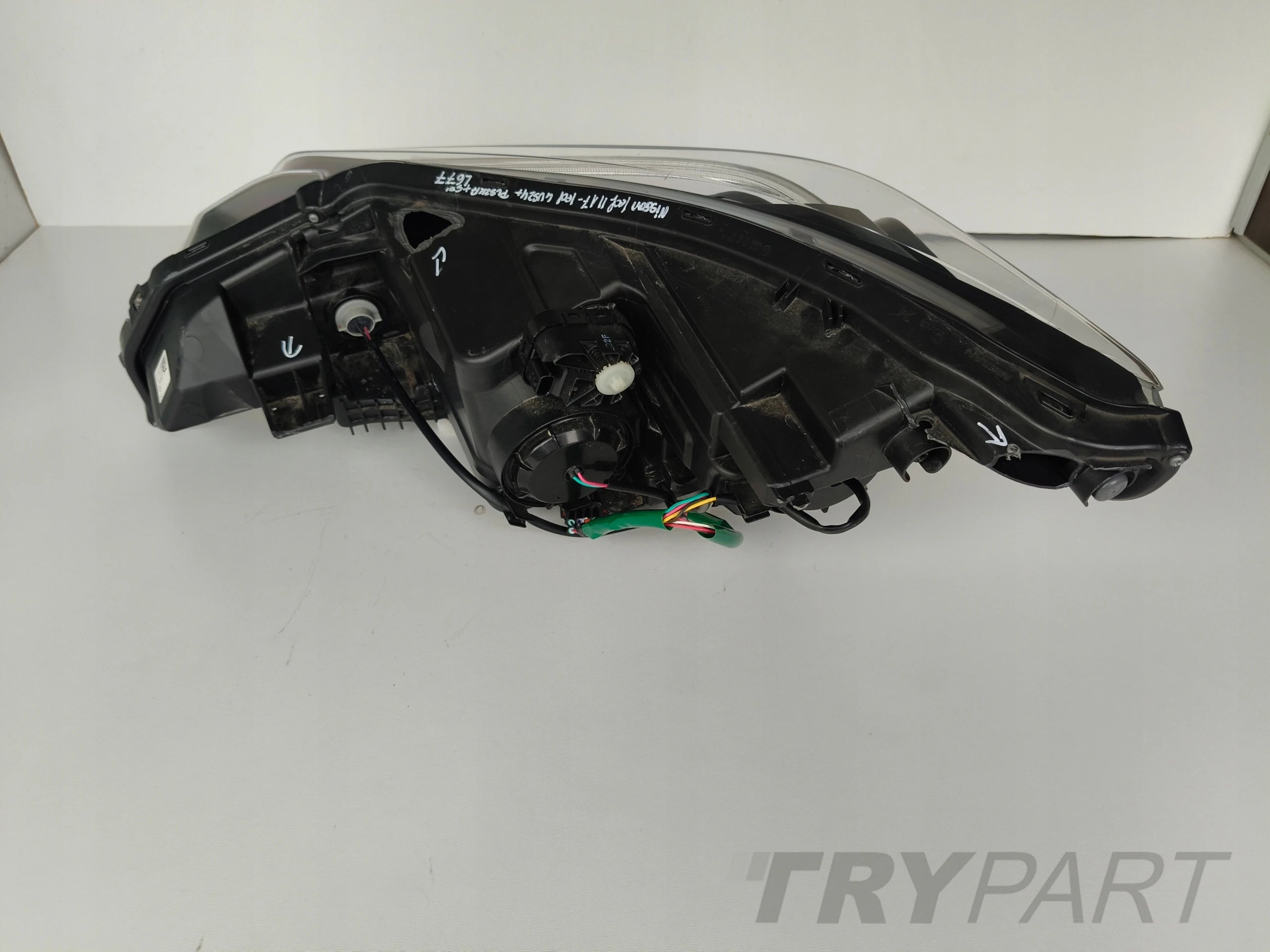 RIGHT HEADLIGHT NISSAN LEAF II 17- LED