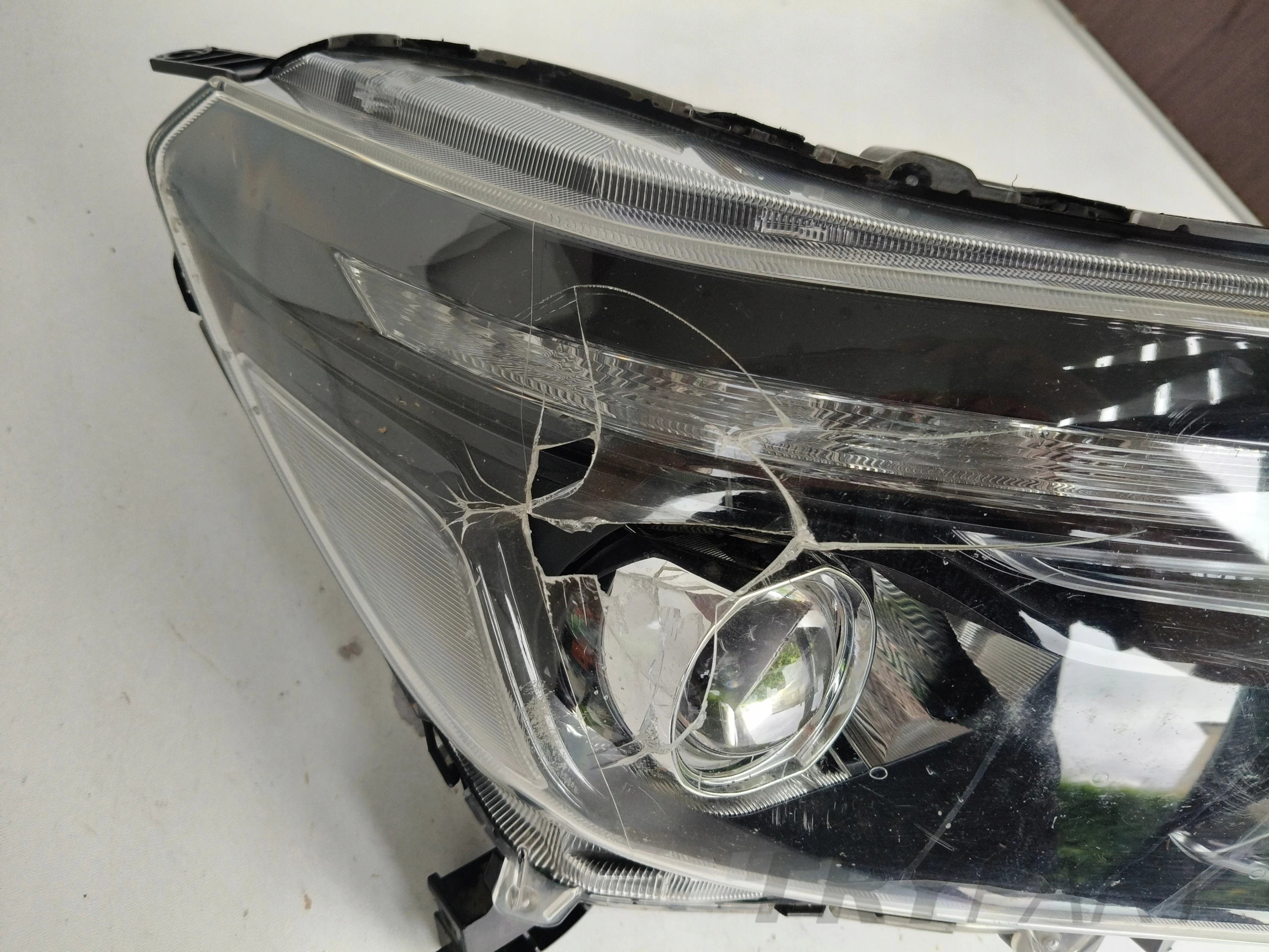 RIGHT HEADLIGHT NISSAN NAVARA D23 NP300 16- FULL LED
