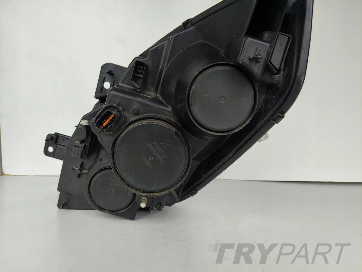 RIGHT HEADLIGHT NISSAN NV400 11-