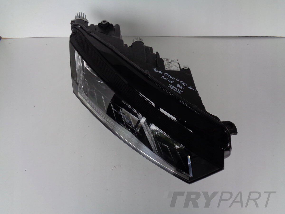RIGHT HEADLIGHT SKODA OCTAVIA IV 5E3 20- FULL LED
