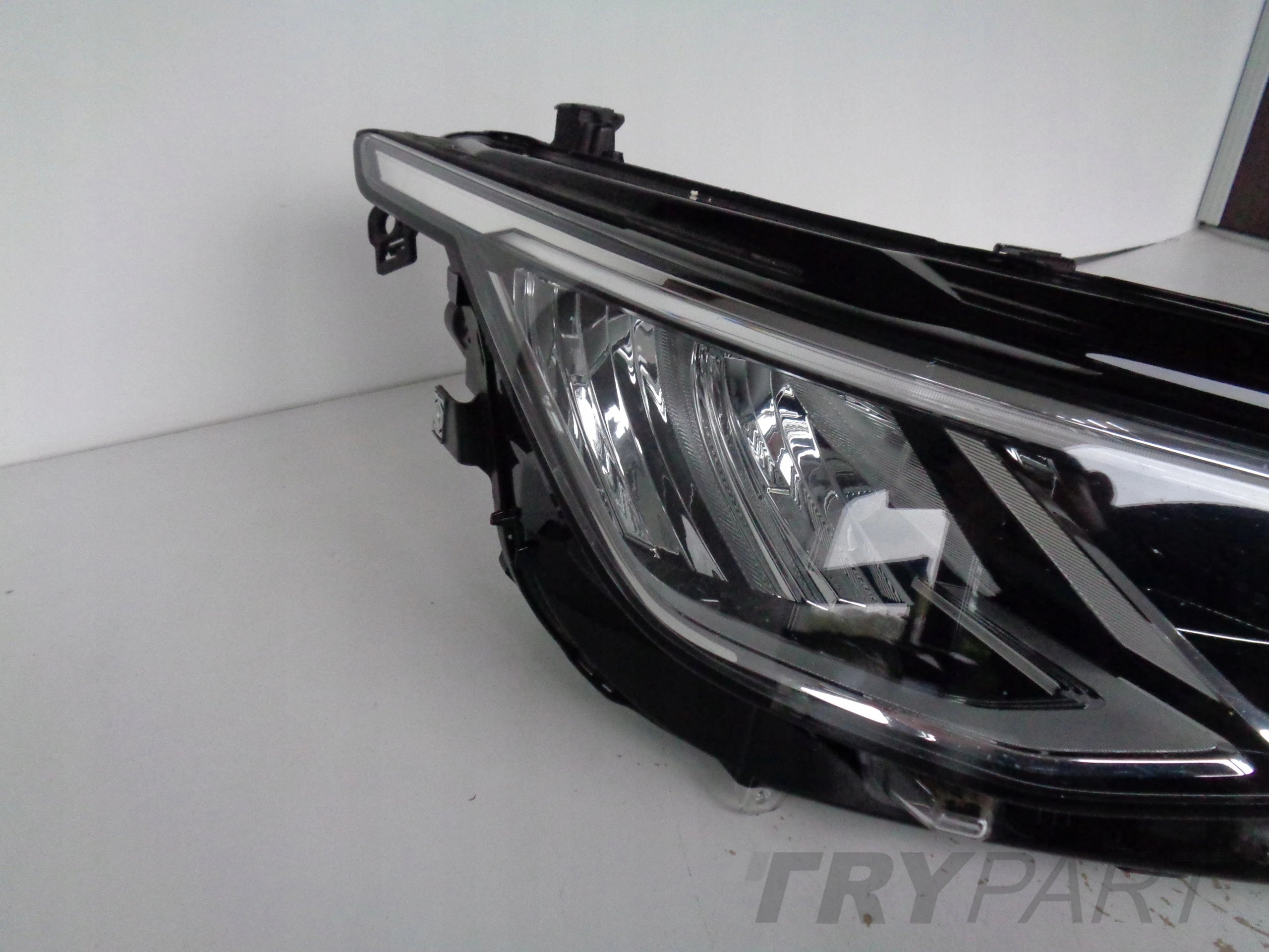 RIGHT HEADLIGHT VW GOLF VIII 8 5H 5H0 20- LED