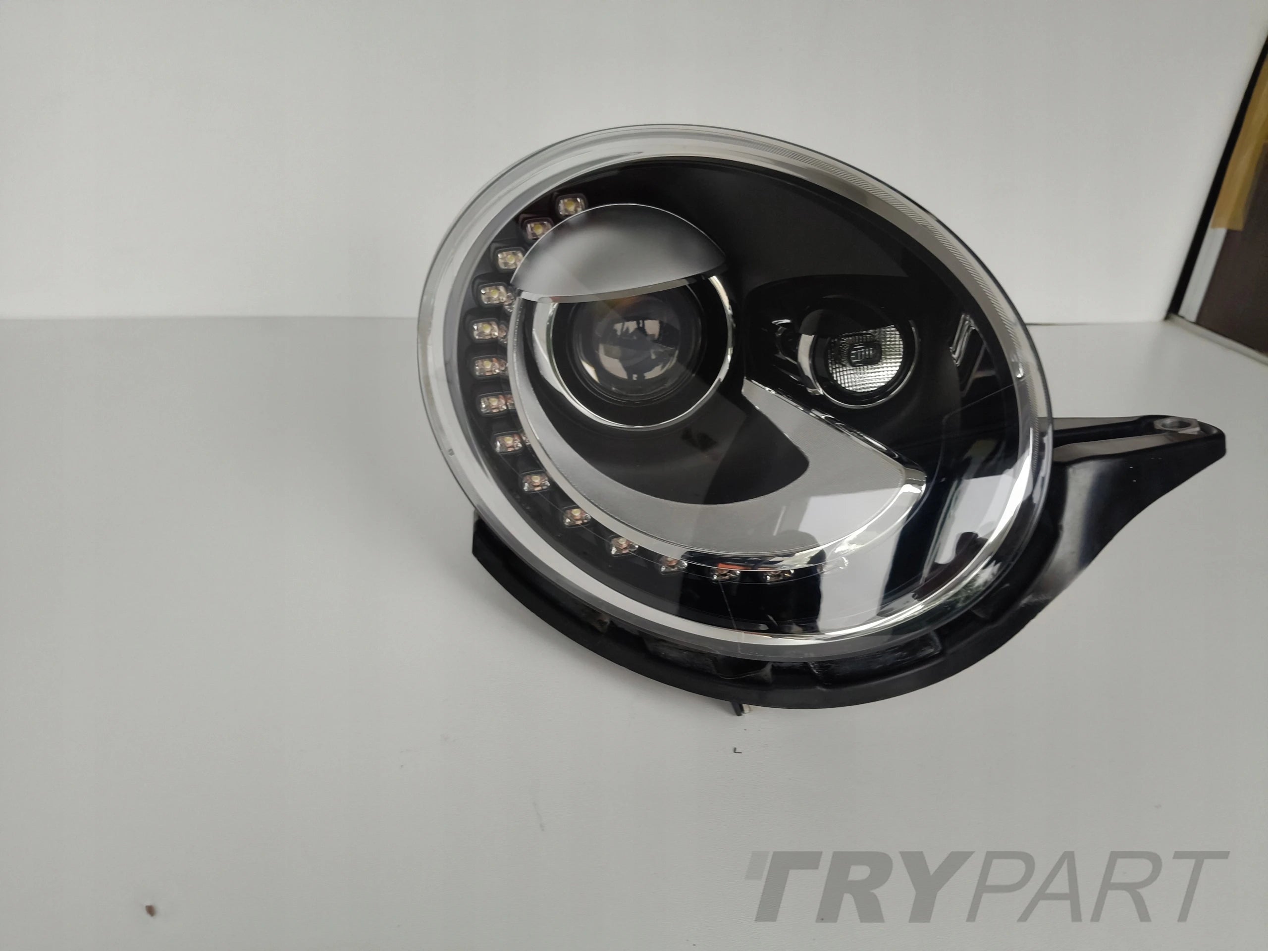 RIGHT HEADLIGHT VW NEW BEETLE 5C5 11- XENON LED