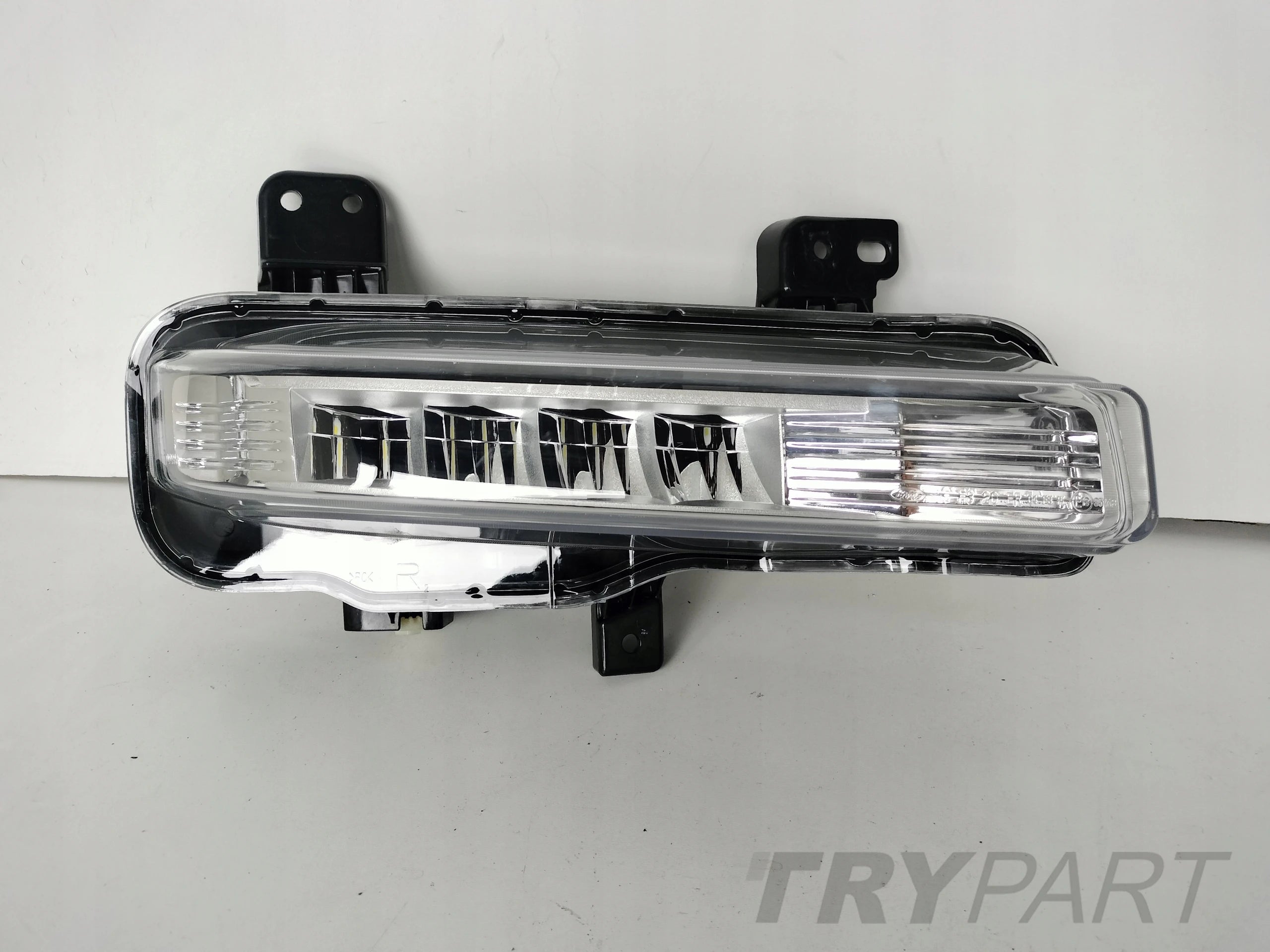 RIGHT LED FOG LIGHT FOR FORD EXPLORER 20-