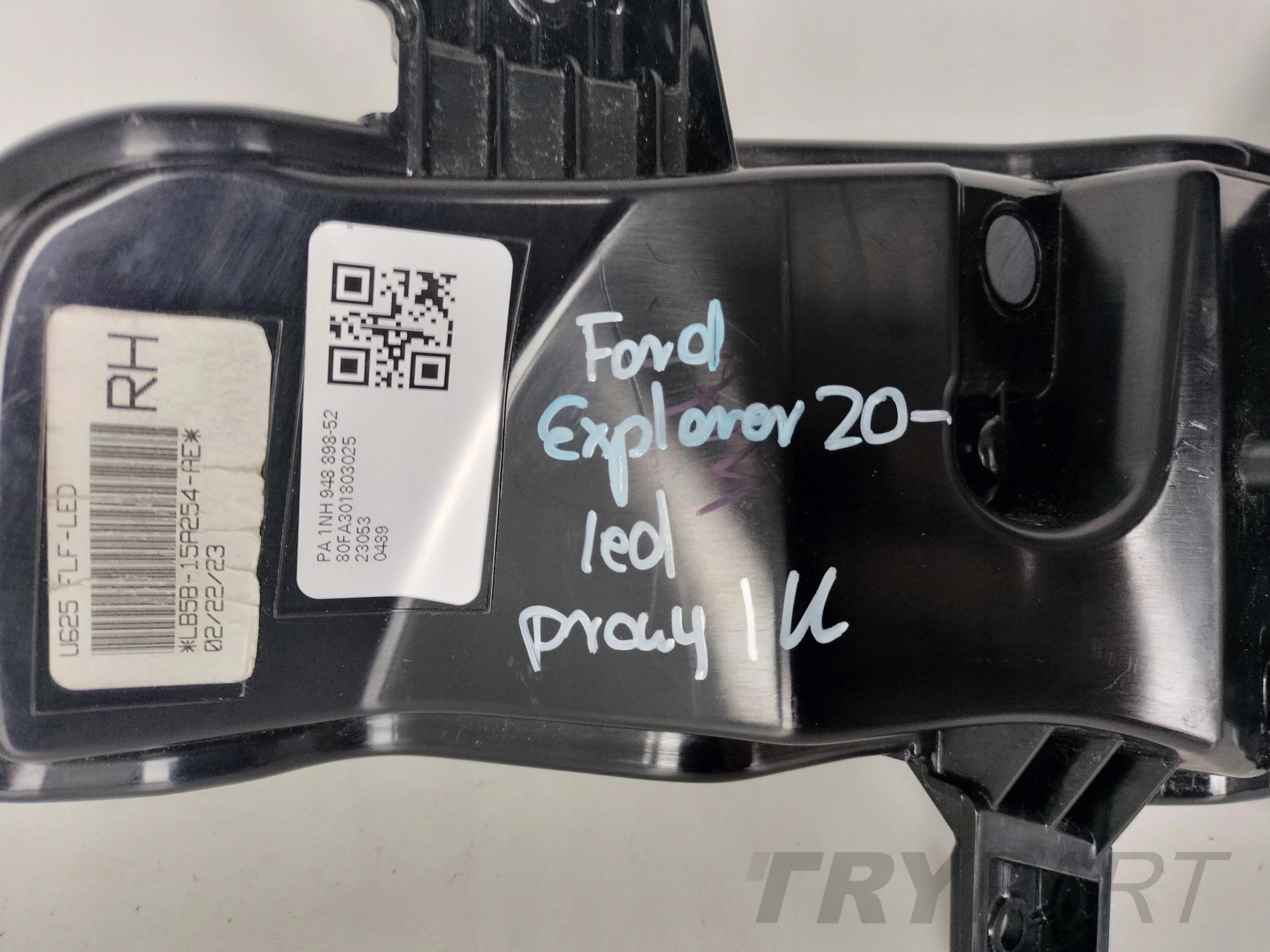 RIGHT LED FOG LIGHT FOR FORD EXPLORER 20-