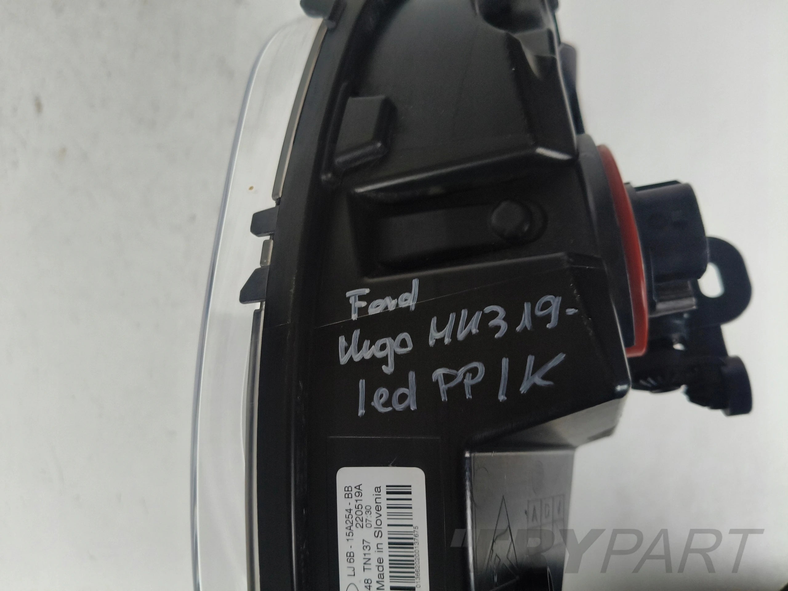 RIGHT LED FOG LIGHT FOR FORD KUGA MK3 19-