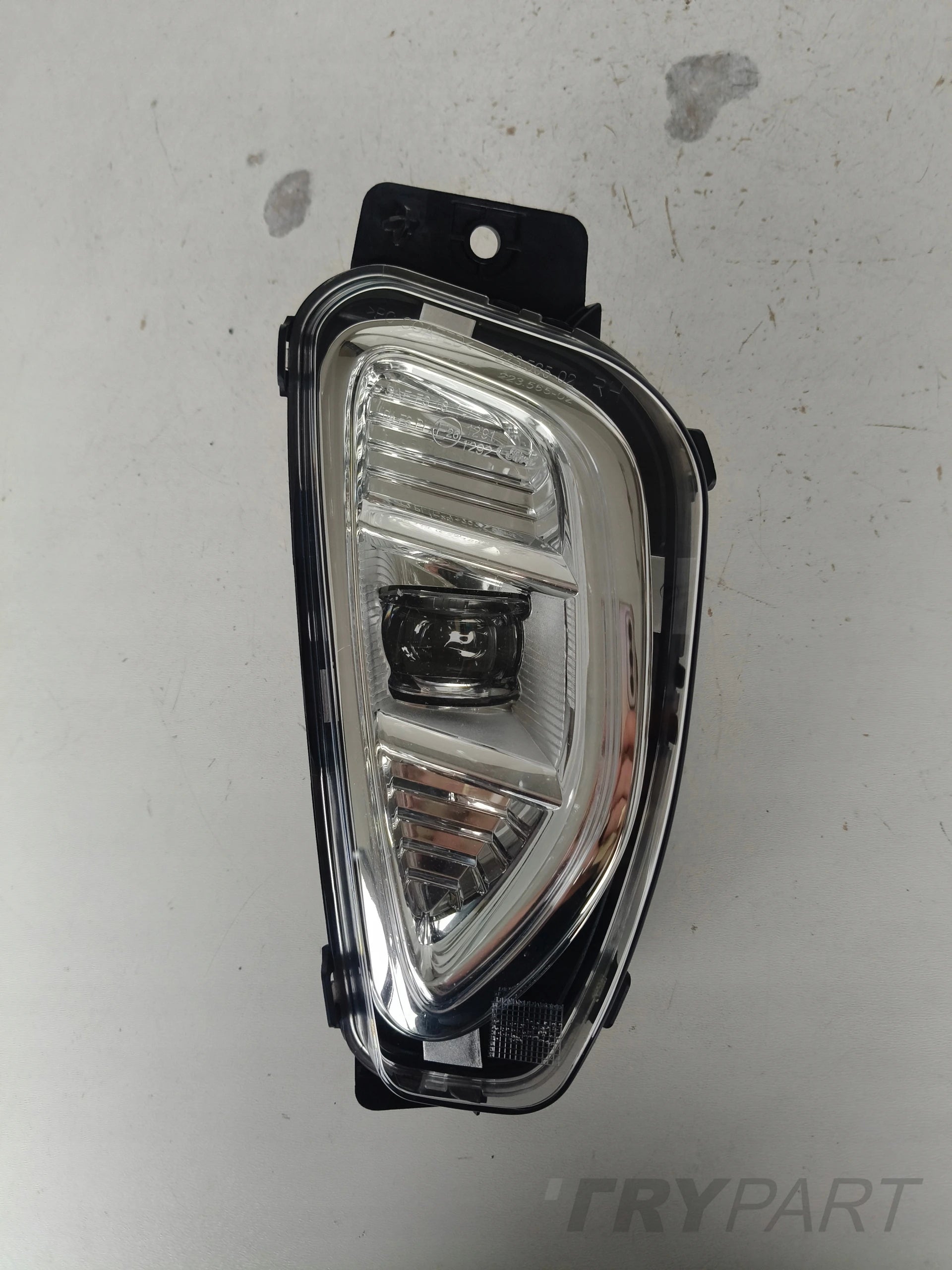 RIGHT LED FOG LIGHT FOR FORD KUGA MK3 19-