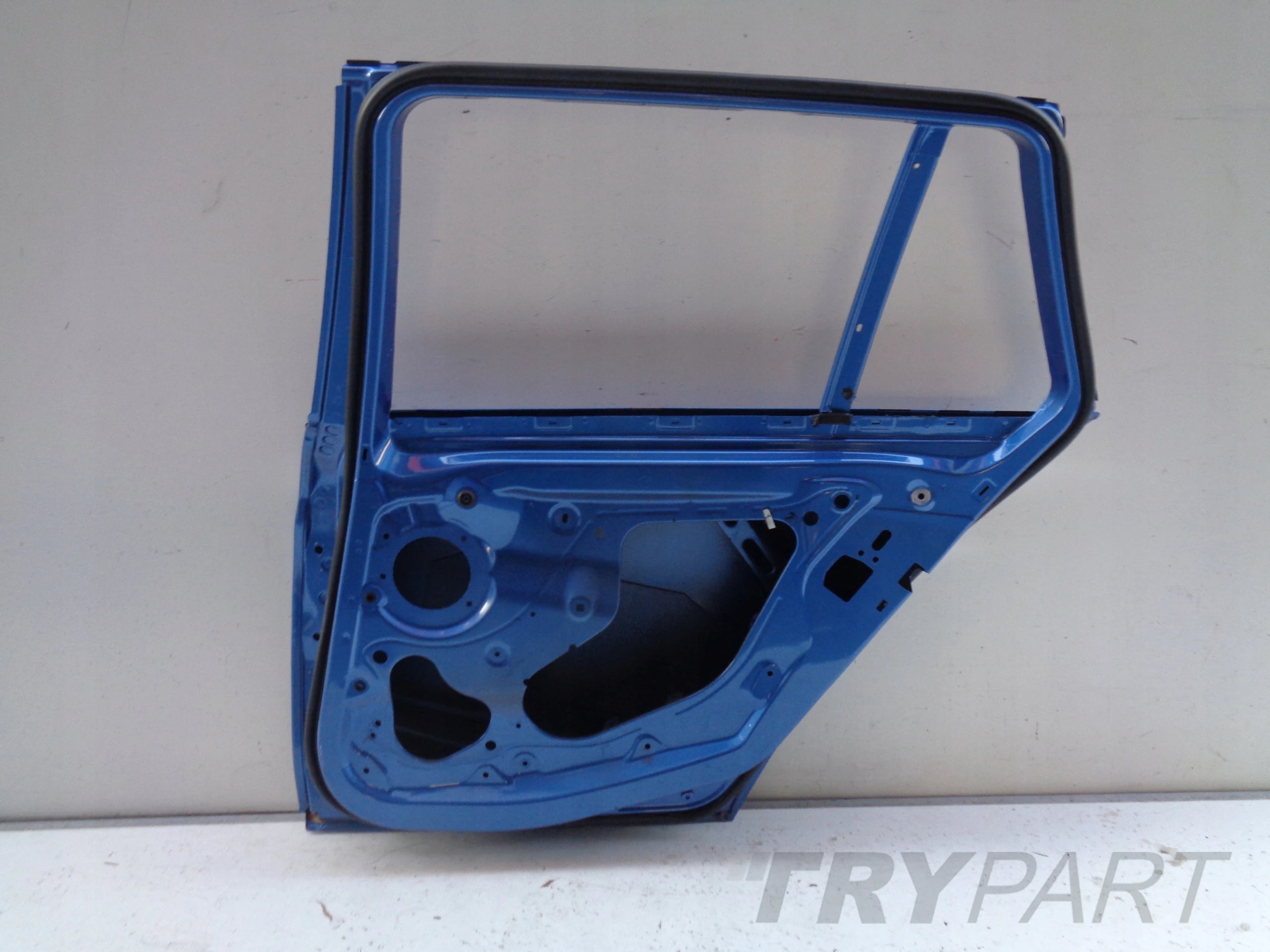 RIGHT REAR DOOR BMW 3 F31 12- ESTATE NO. 38640