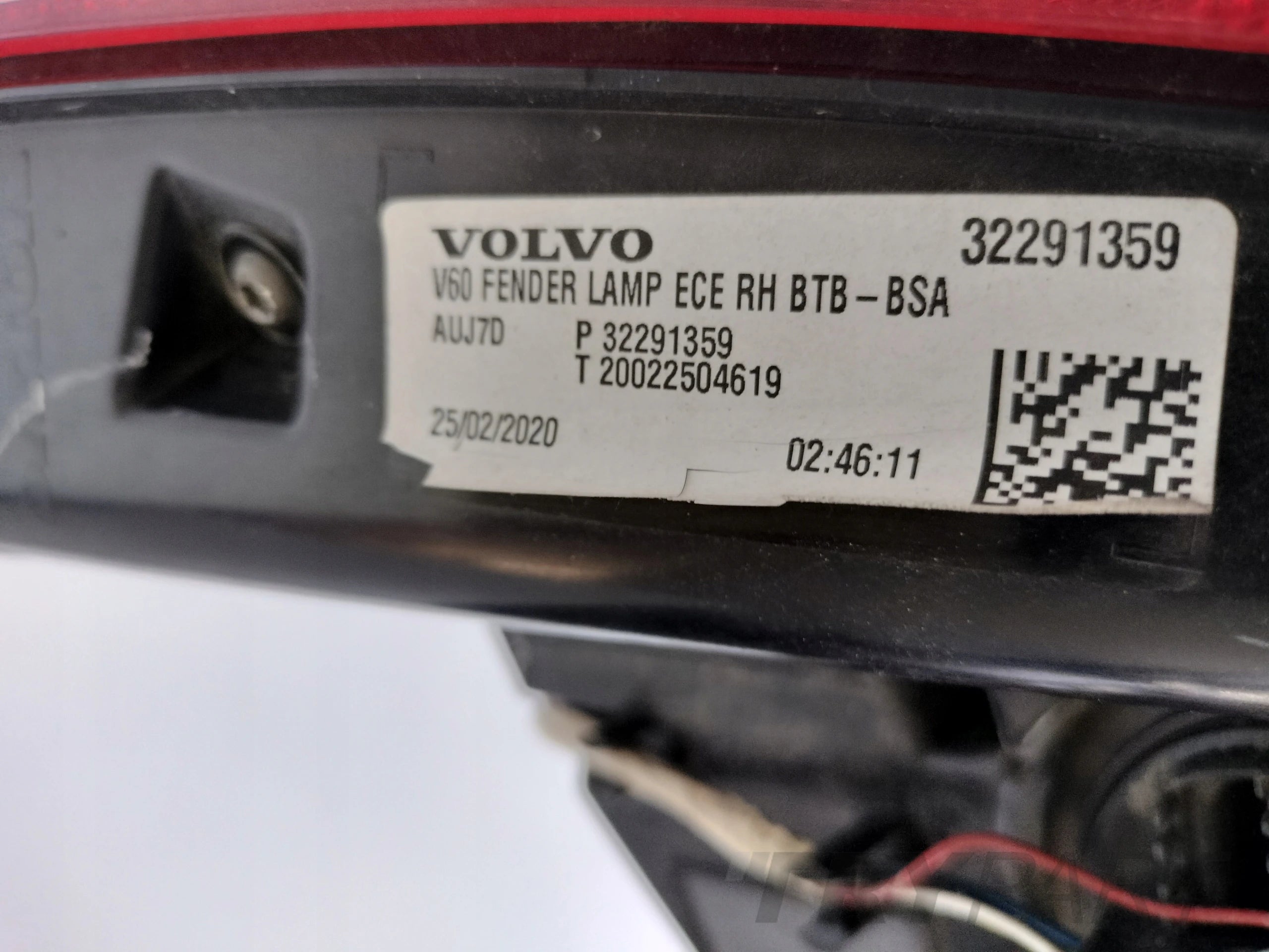 RIGHT TAIL LAMP VOLVO V60 18- LED