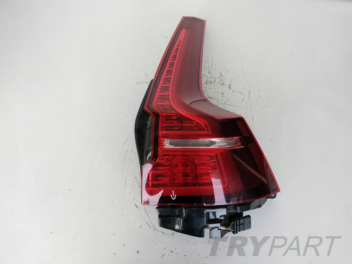RIGHT TAIL LAMP VOLVO V60 18- LED