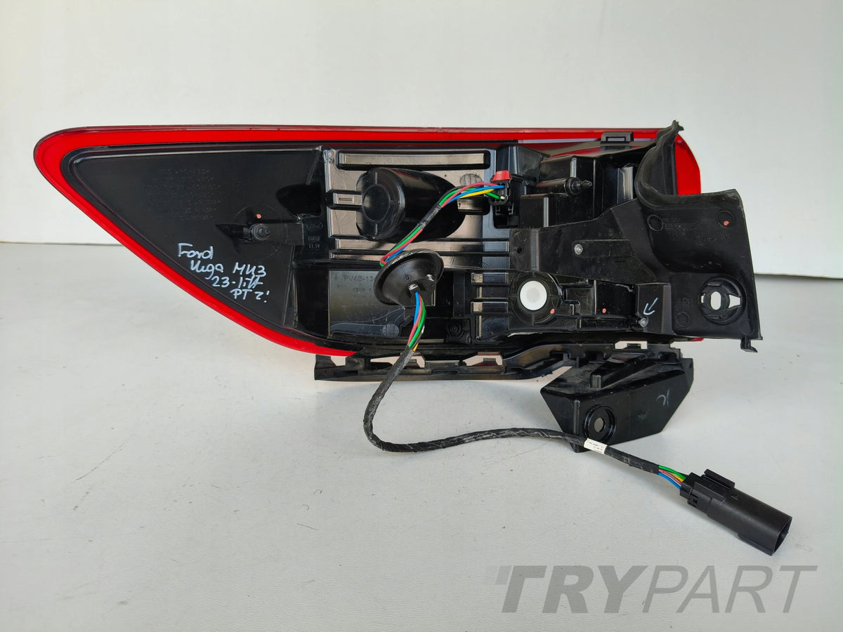 RIGHT TAIL LIGHT FOR FORD KUGA MK3 23- FACELIFT