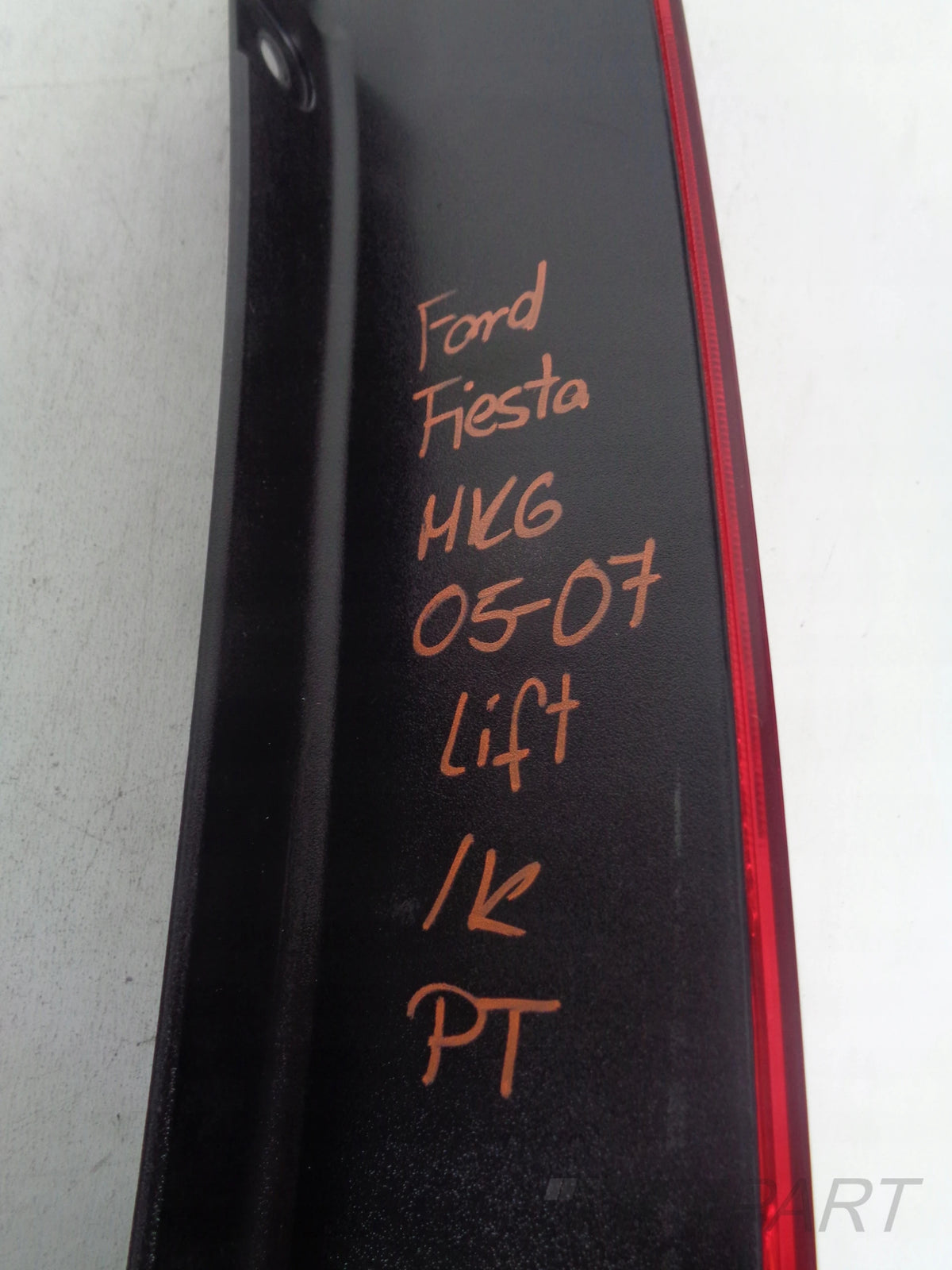 RIGHT TAIL LIGHT FORD FIESTA MK6 05-07 LIFT