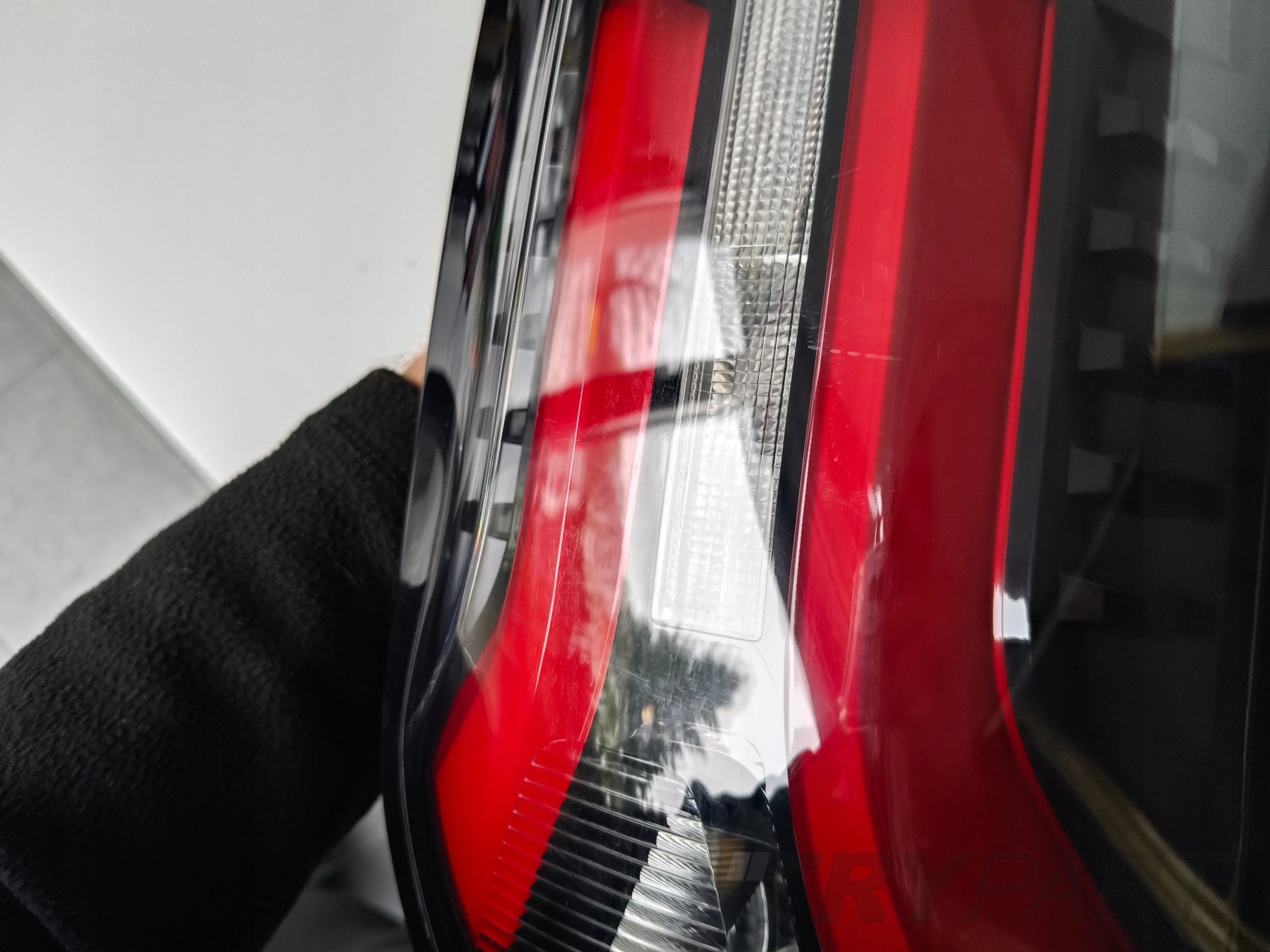 RIGHT TAIL LIGHT FORD TRANSIT CUSTOM II 23- LED