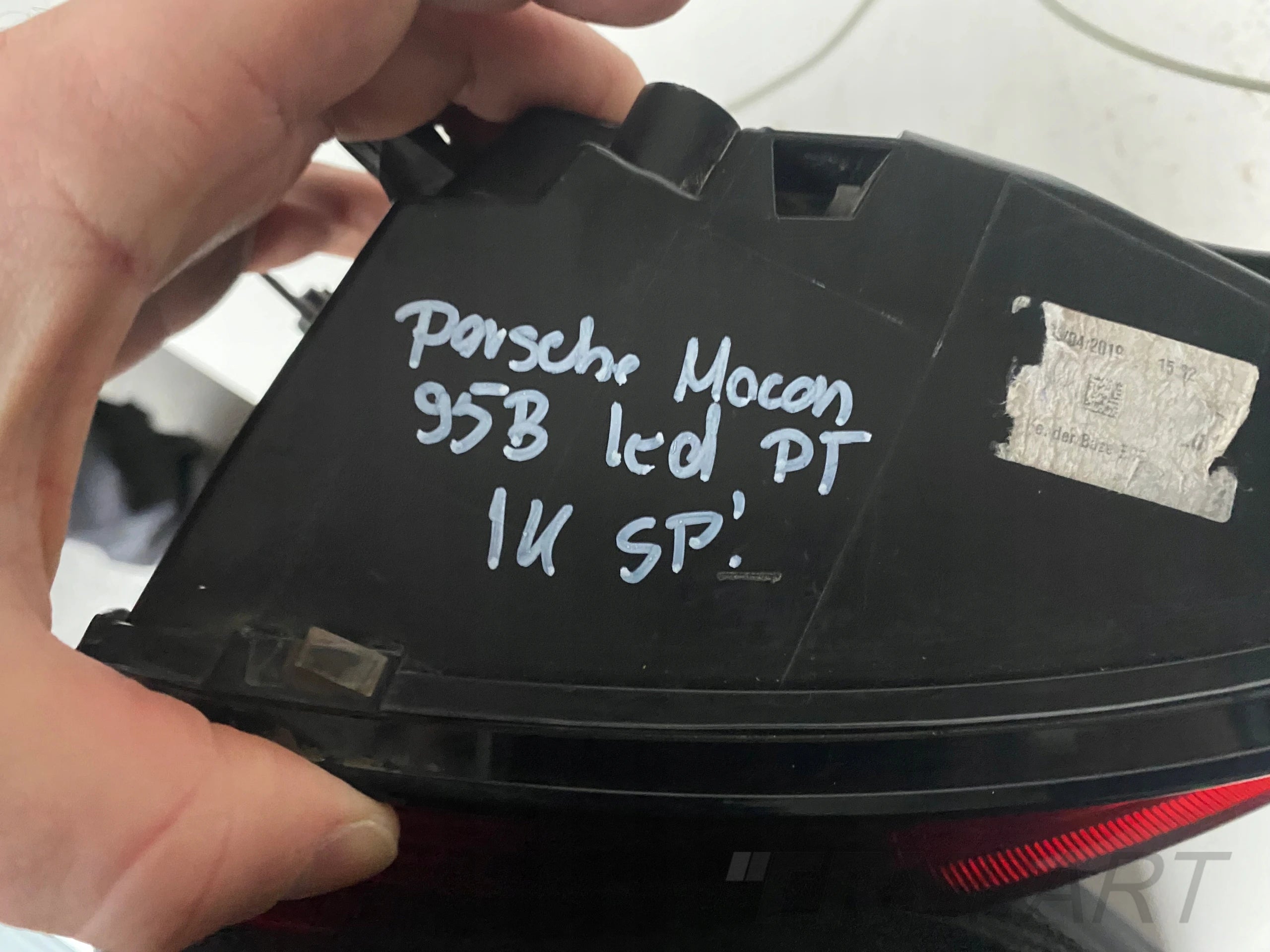 RIGHT TAIL LIGHT PORSCHE MACAN 95B 18- LIFT GTS LED