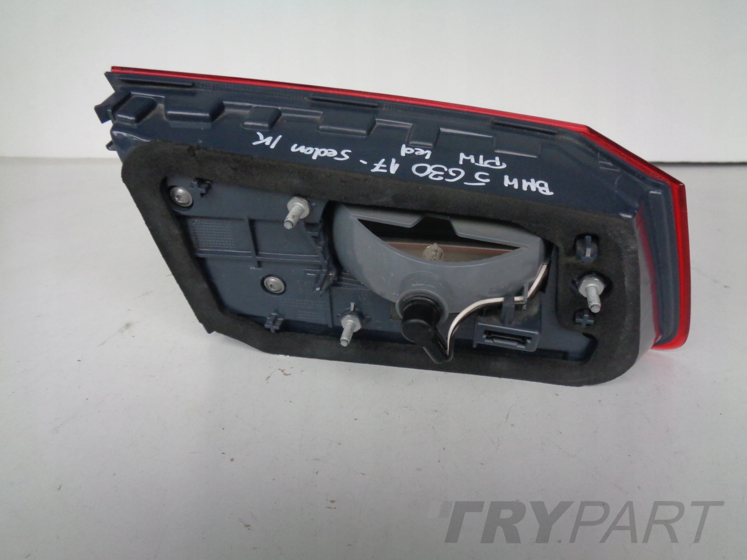 RIGHT TAILLIGHT LAMP IN TRUNK LID FOR BMW 5 G30 17- SEDAN LED